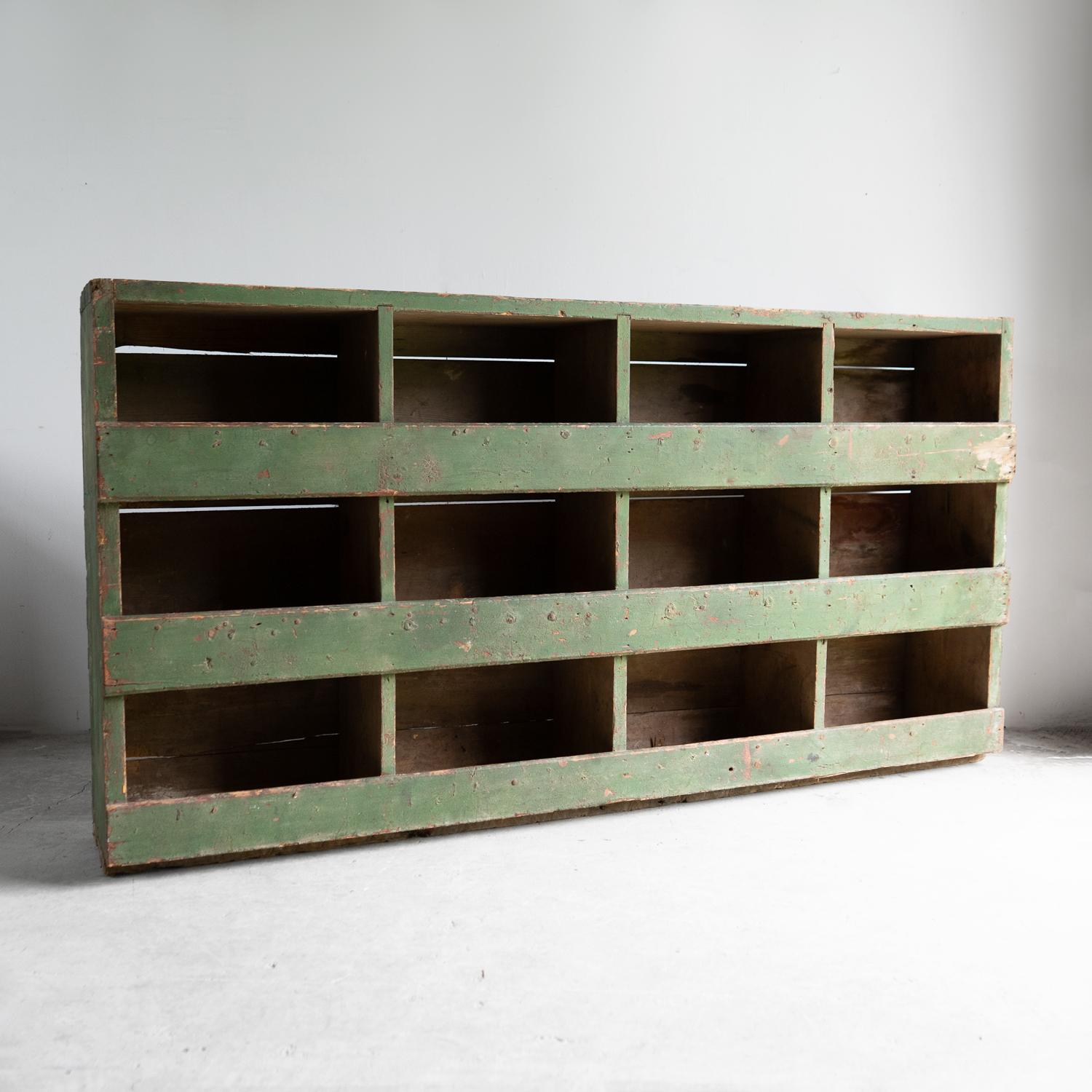 Antique Painted Pine Pigeon Hole Shelving Unit, 19th Century (Industriell) im Angebot