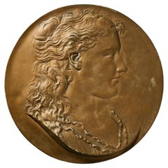 Antike bemalte Gipsporträt-Wandtafel mit Porträt einer weiblichen Figur