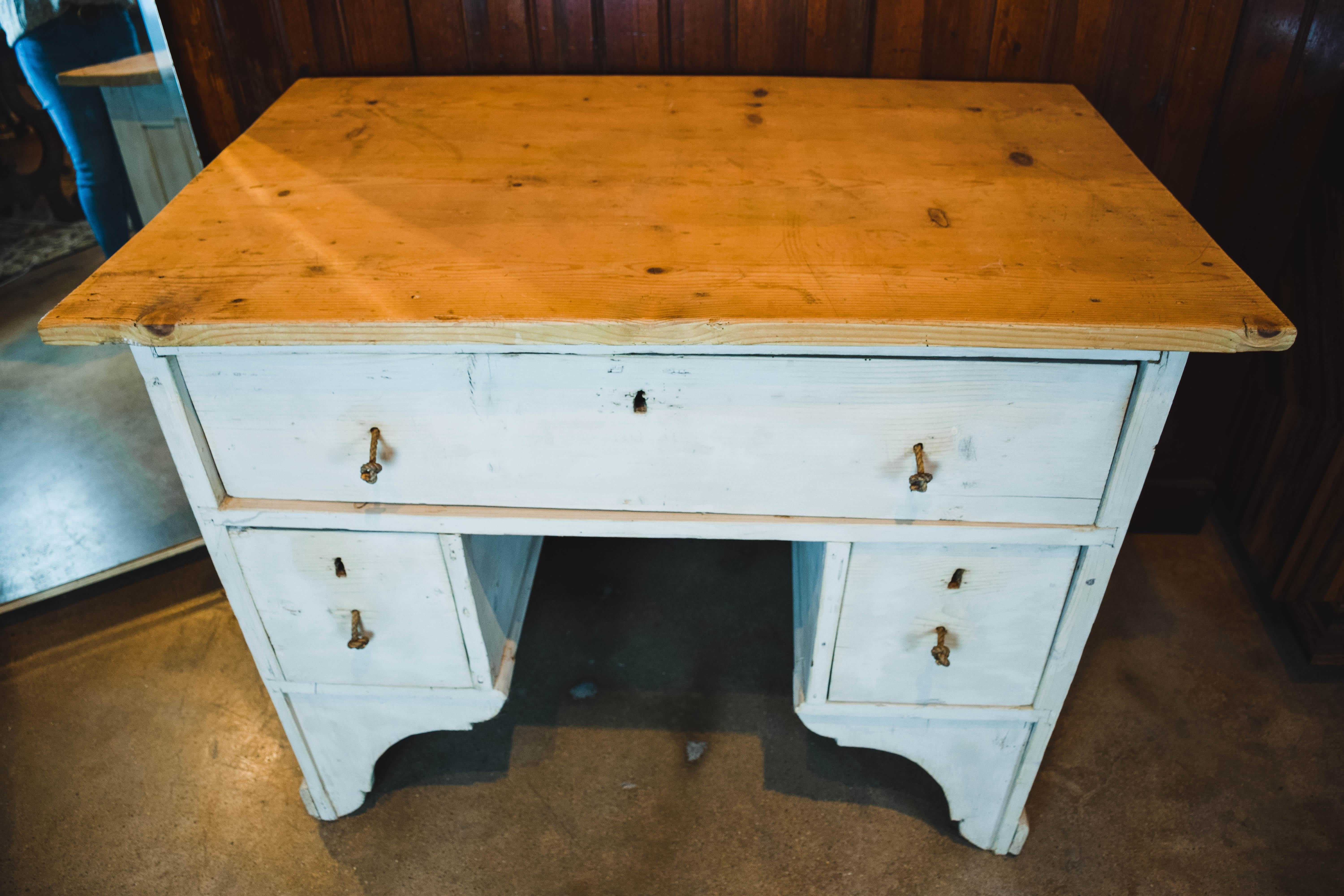 Mostrador de tienda pintado antiguo Francés en venta