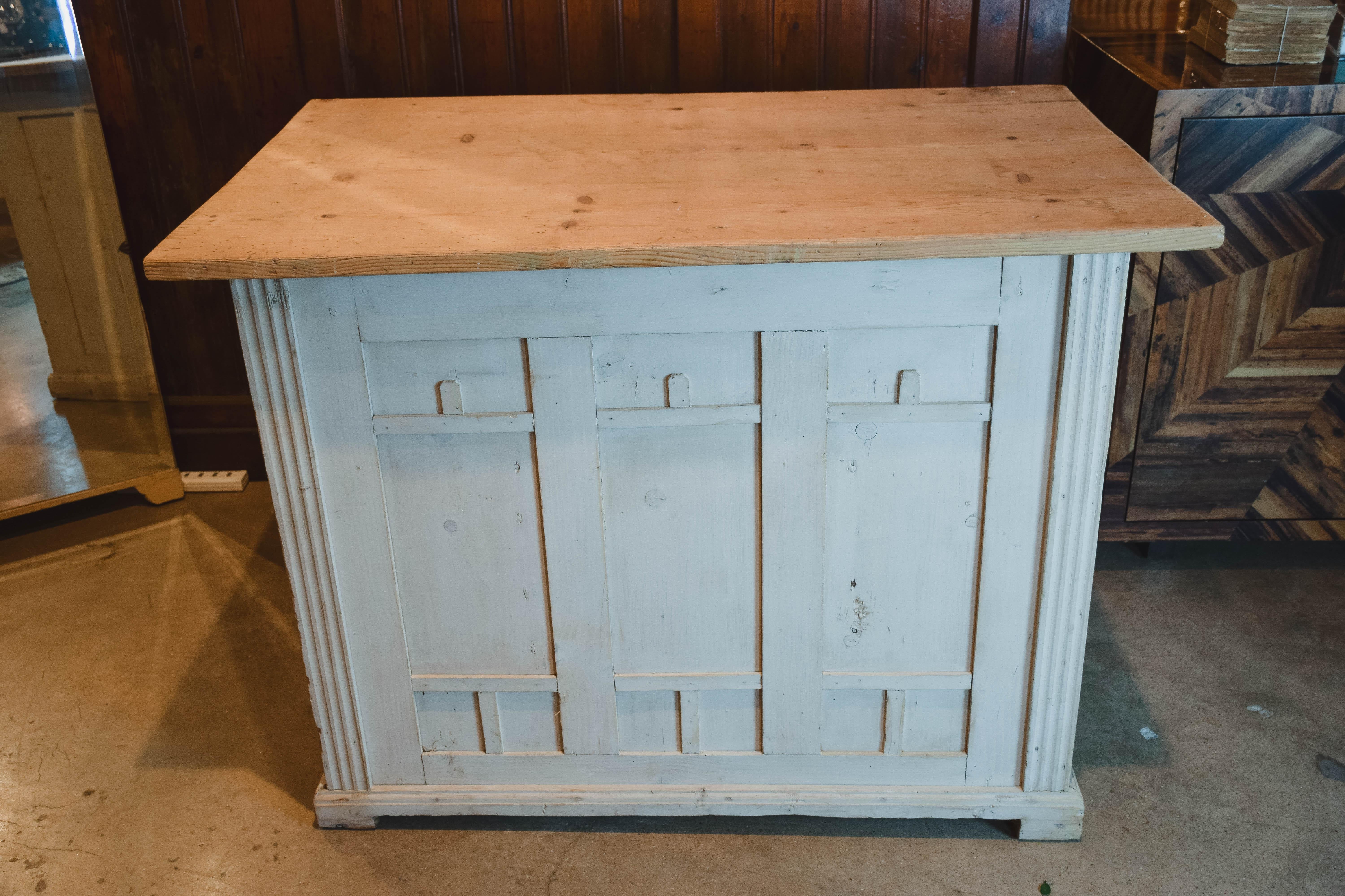 Mostrador de tienda pintado antiguo en venta 2