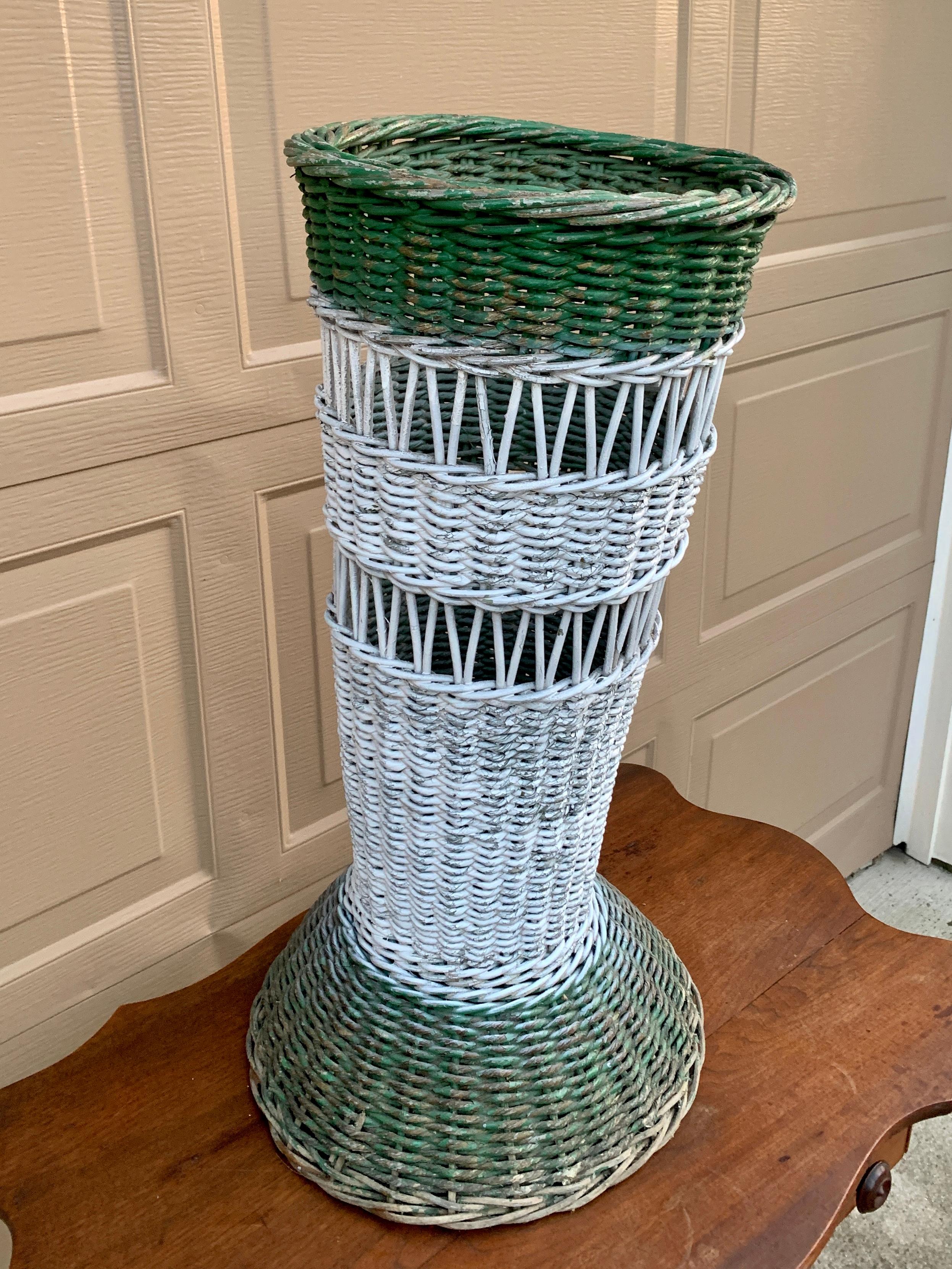 Antique Painted Woven Wicker Umbrella Basket, Late 19th Century In Good Condition For Sale In Elkhart, IN