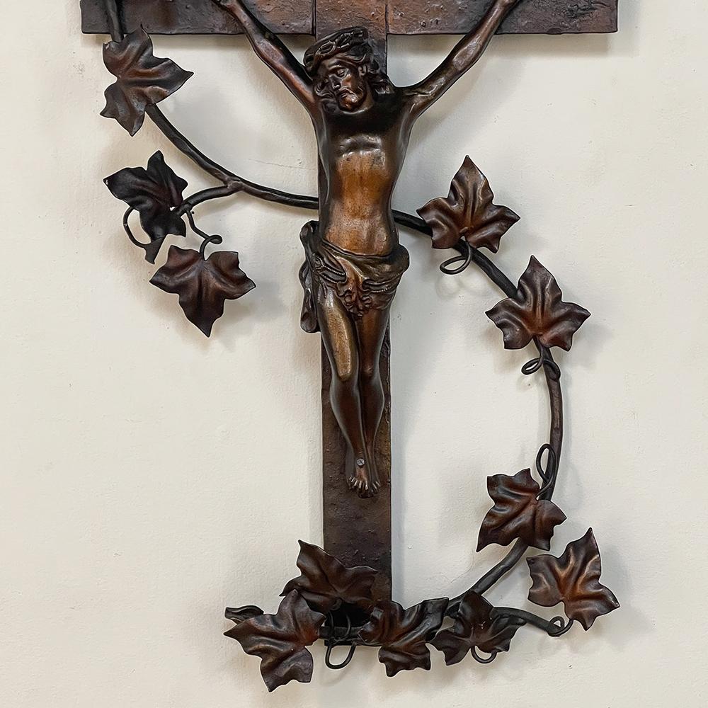Antique Painted Wrought Iron Crucifix In Good Condition For Sale In Dallas, TX