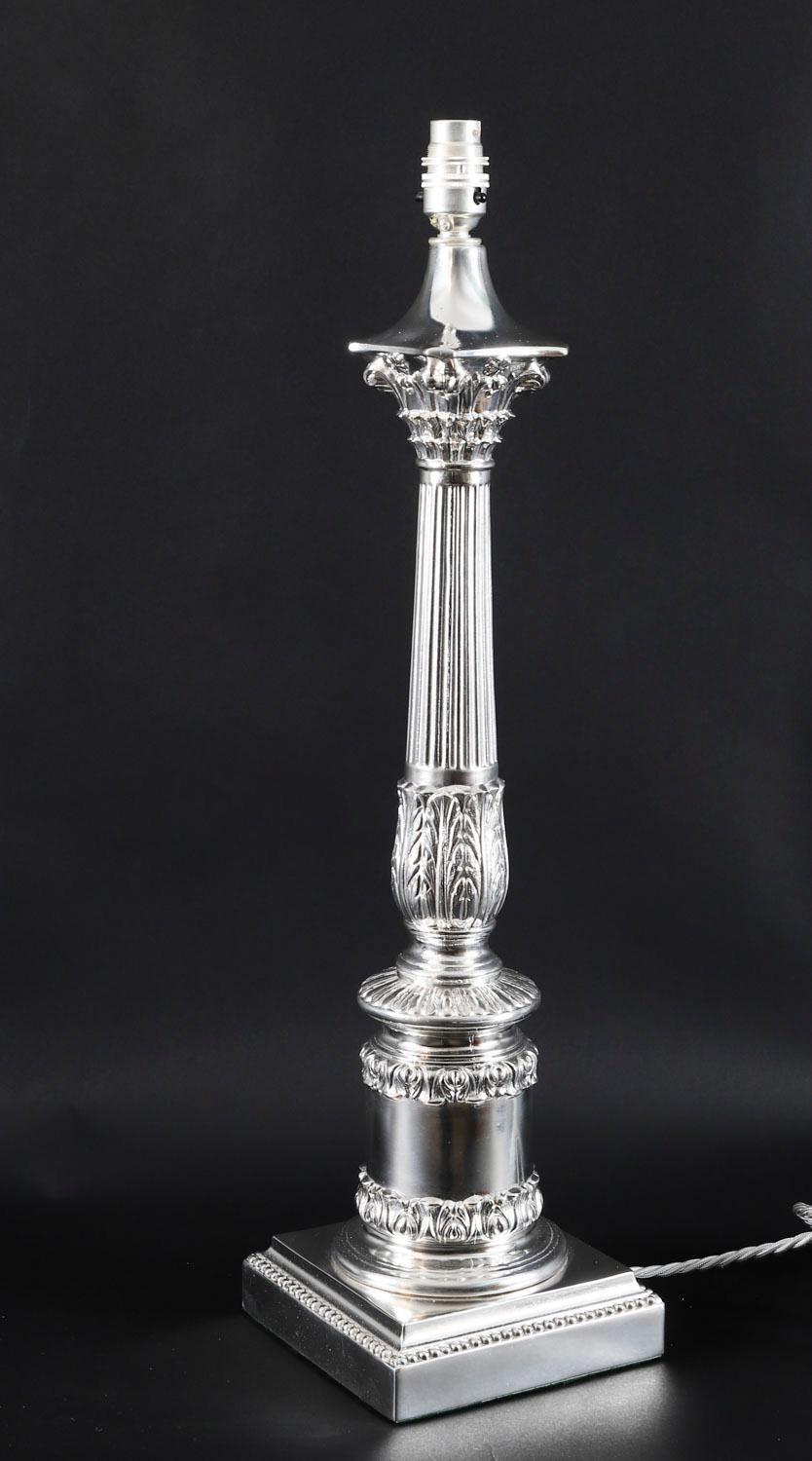 Antique Pair 2ft Silver Plated Corinthian Column Table Lamps 20th Century Inglés en venta