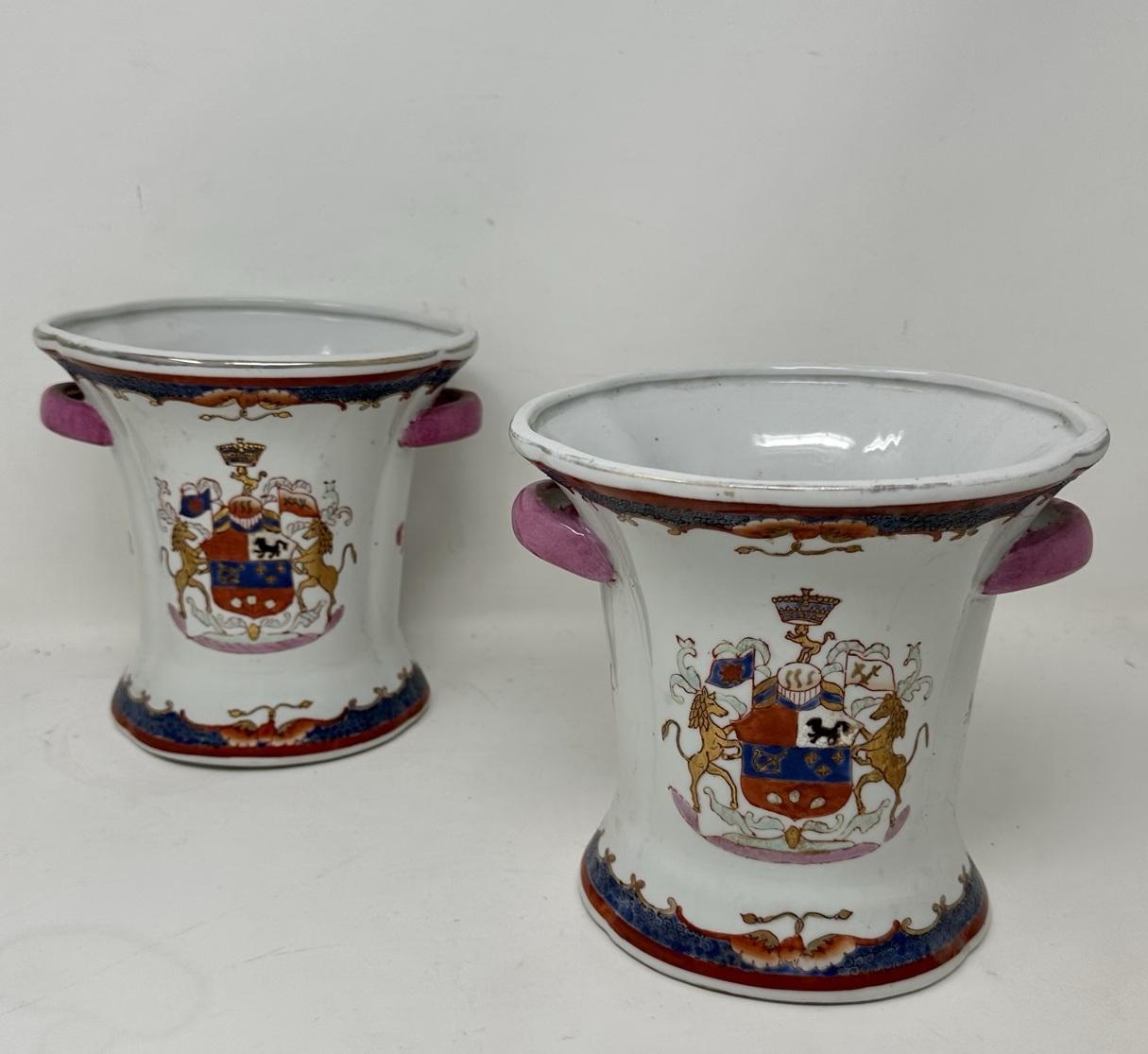 19th Century Antique Pair Asian Chinese Export Republic Porcelain Armorial Crest Urns Vases 