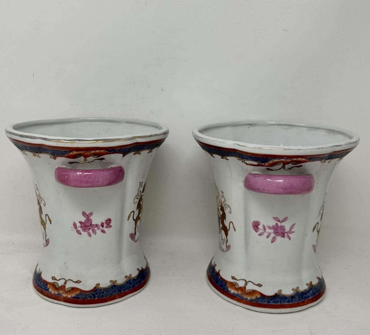 Antique Pair Asian Chinese Export Republic Porcelain Armorial Crest Urns Vases  1