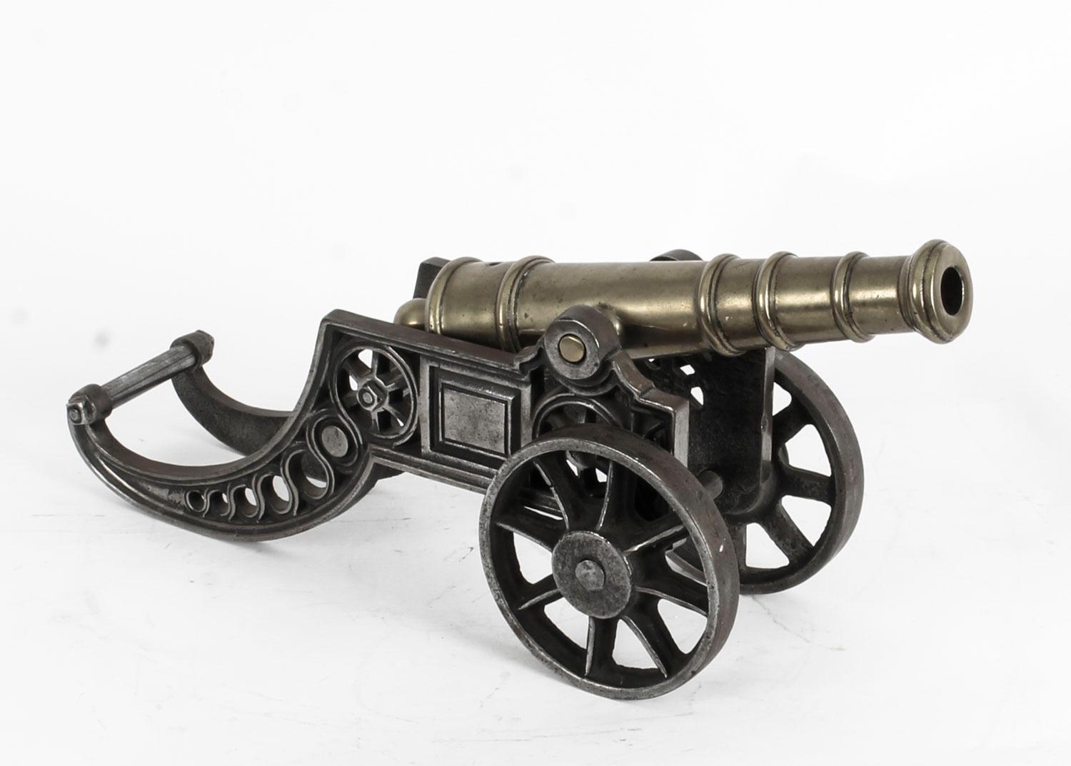 This is a superb decorative pair of brass and steel signal cannons, the 26 cm long brass barrels are mounted on steel two-wheel carriages and date from the late 19th century.

Add a little bit of character to your surroundings.

Condition:
In