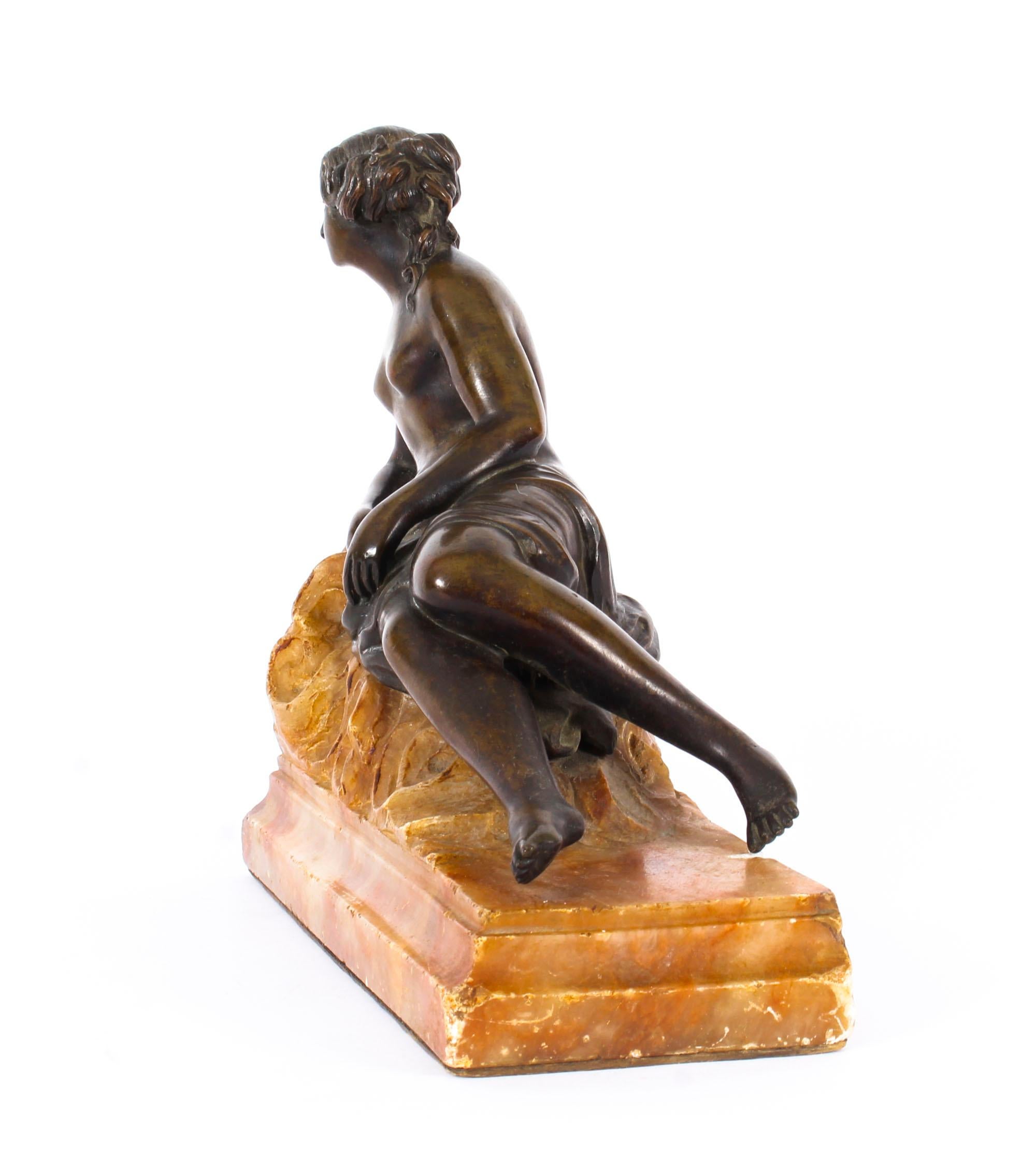 Paire de sculptures anciennes en bronze pour dames classiques semi-nues / Serre-livres 19ème siècle en vente 4