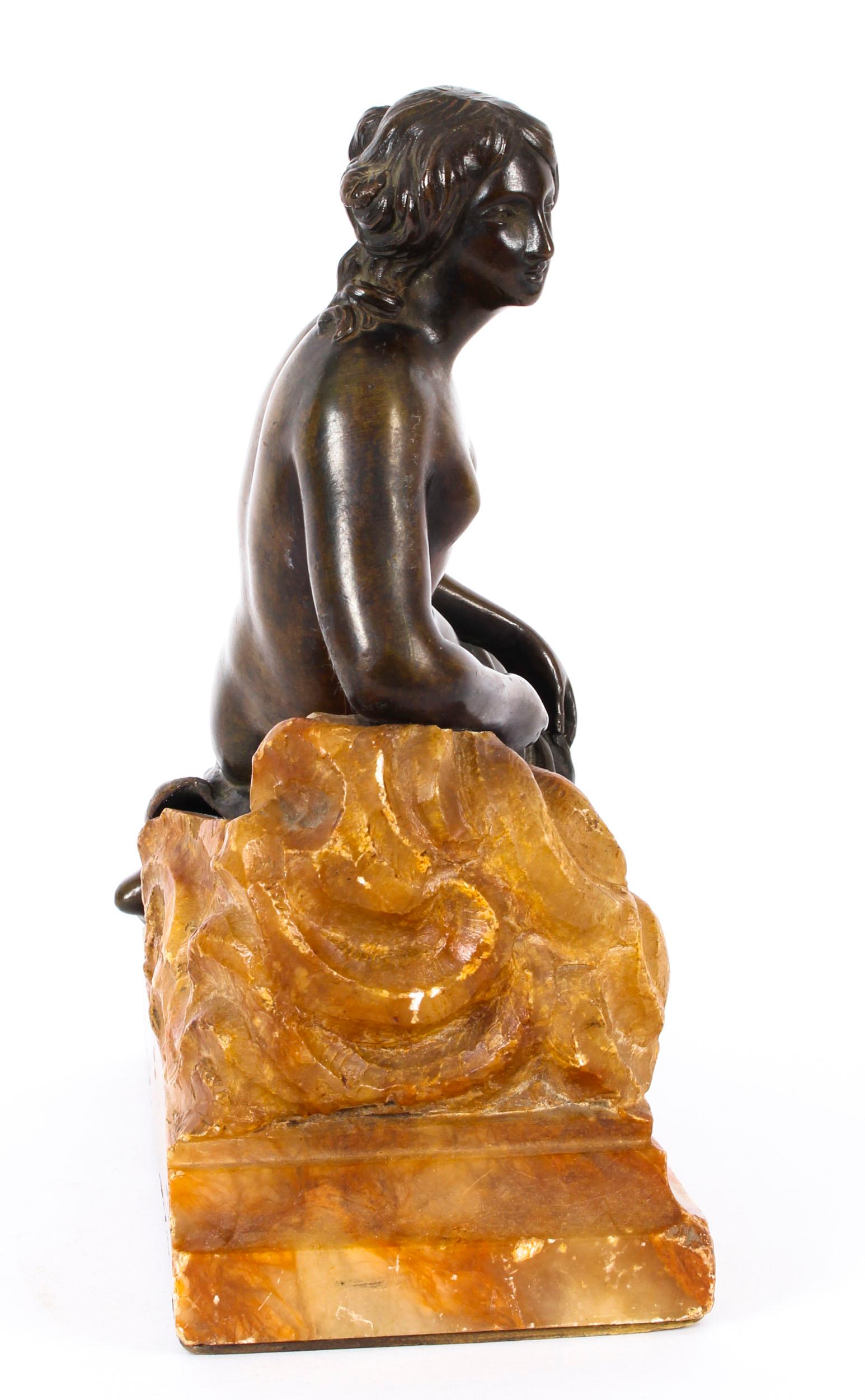 Paire de sculptures anciennes en bronze pour dames classiques semi-nues / Serre-livres 19ème siècle en vente 6