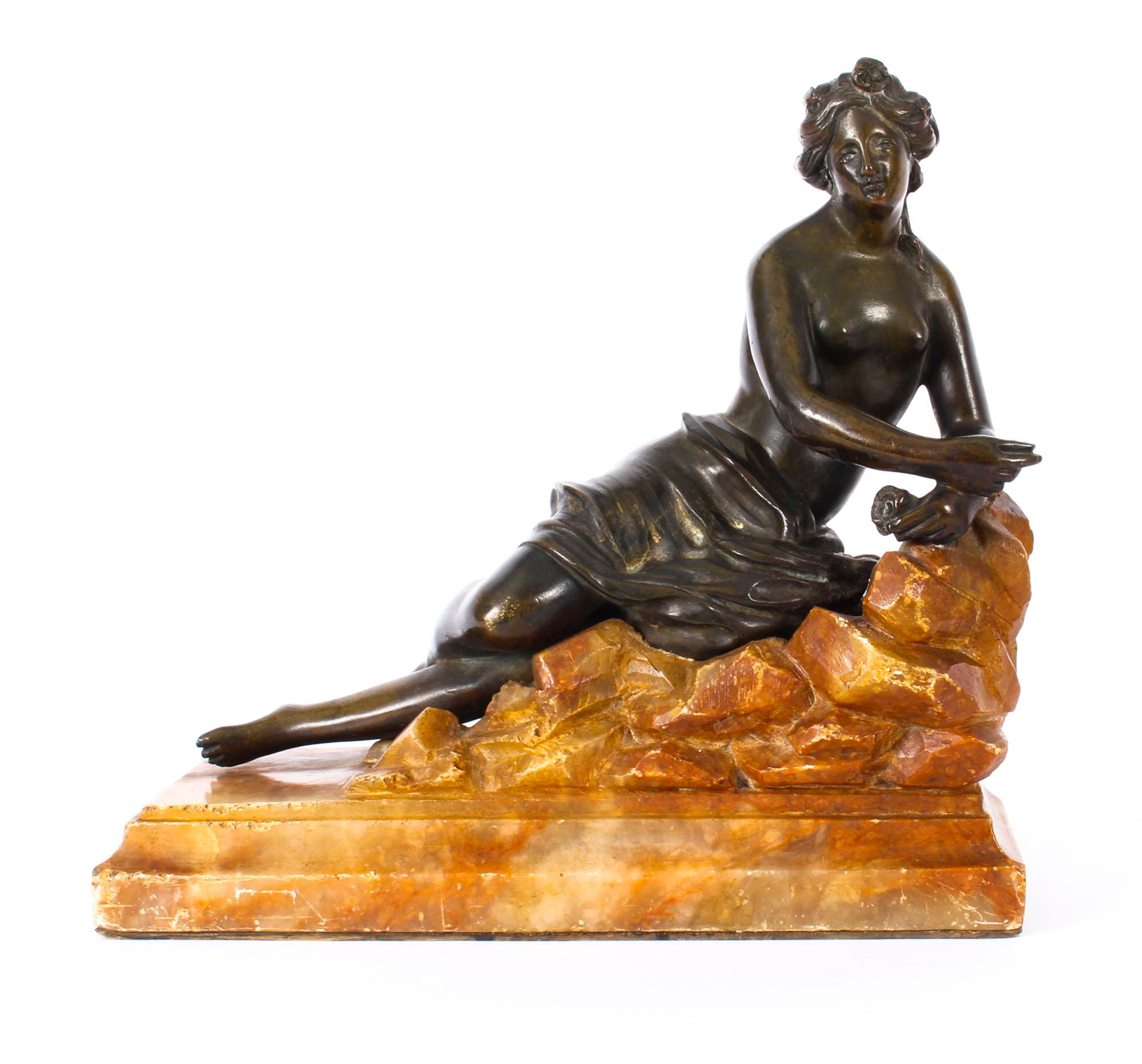 Fin du XIXe siècle Paire de sculptures anciennes en bronze pour dames classiques semi-nues / Serre-livres 19ème siècle en vente