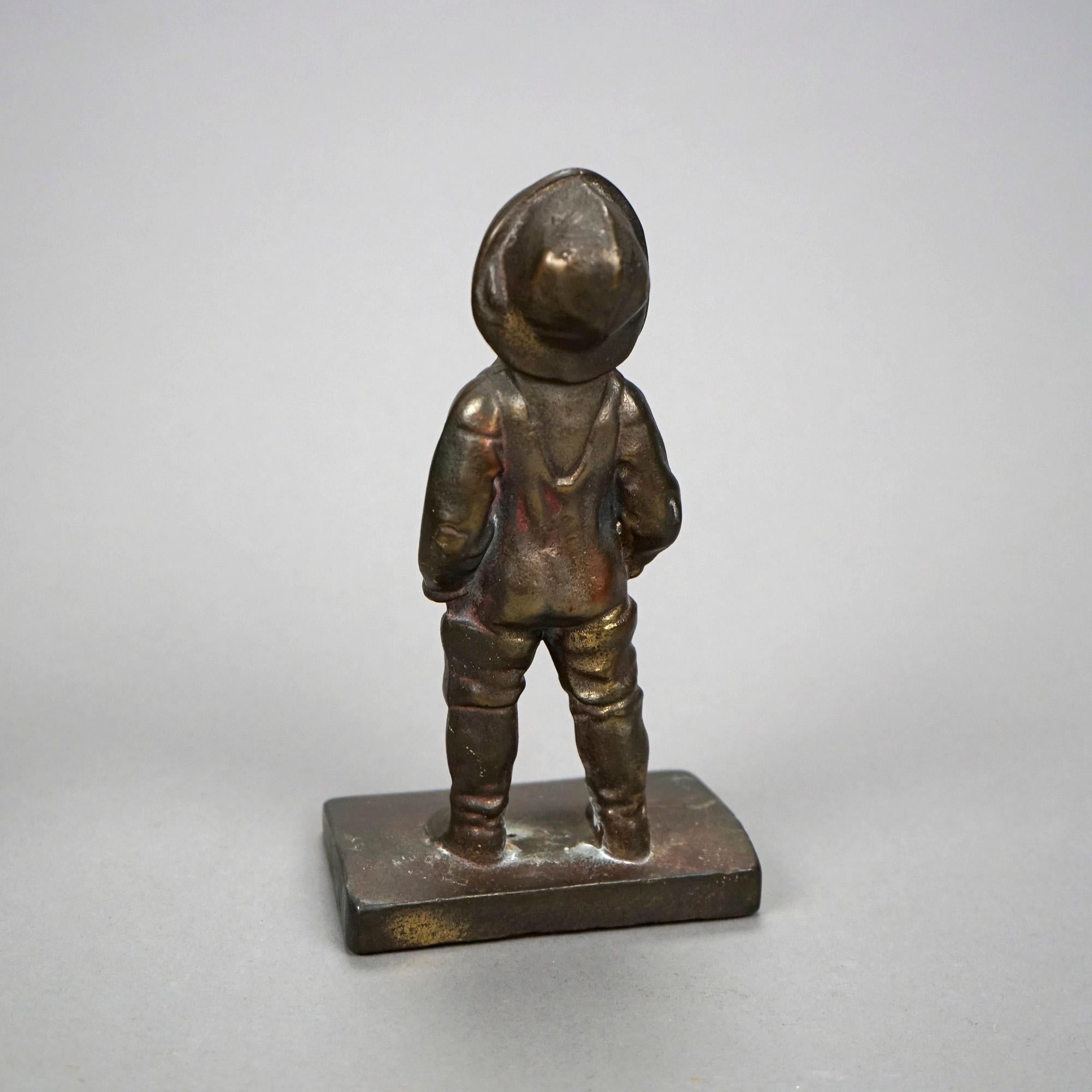 Paire de serre-livres anciens en bronze, Jeune garçon, vers 1920 en vente 5