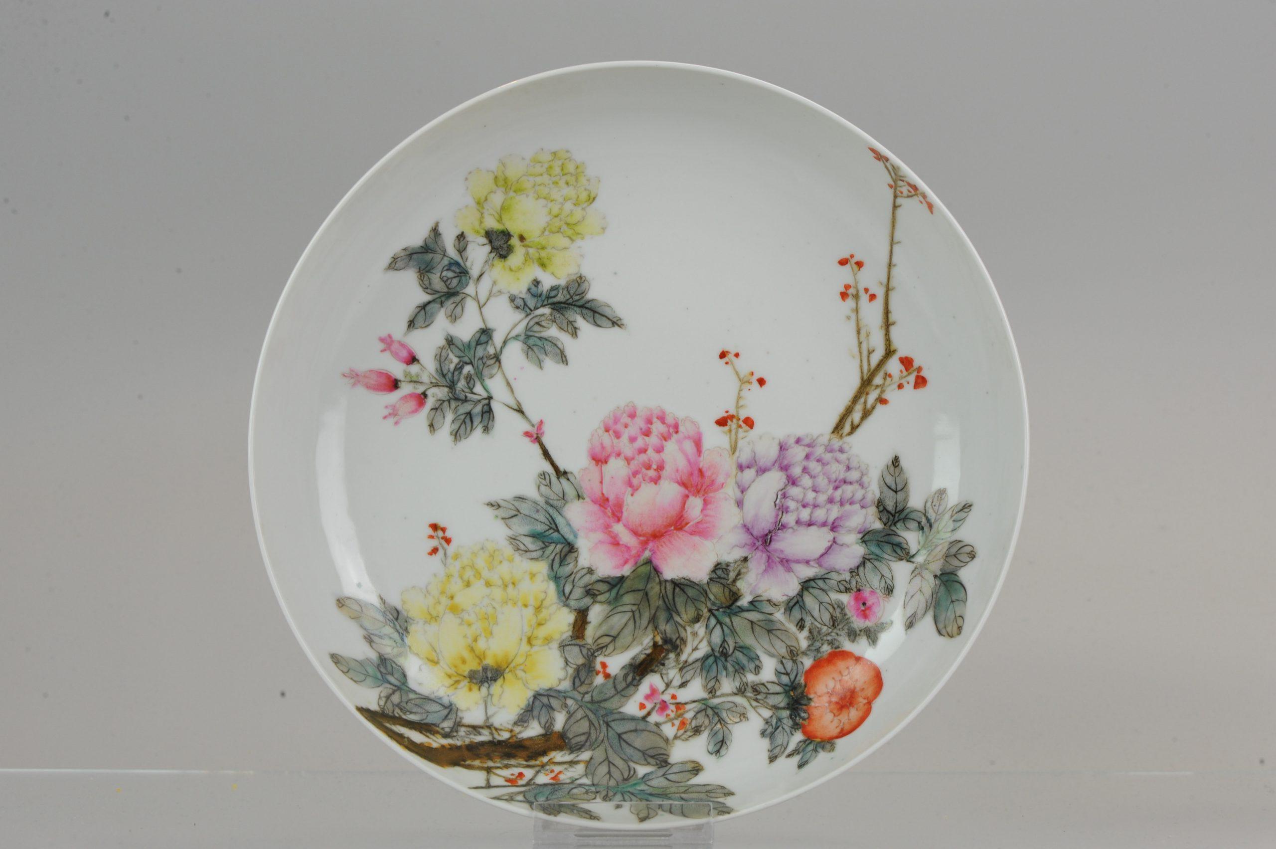 Antique Pair Chinese Porcelain Republic Period Marked Plates Mirroring Flowers In Excellent Condition For Sale In Amsterdam, Noord Holland