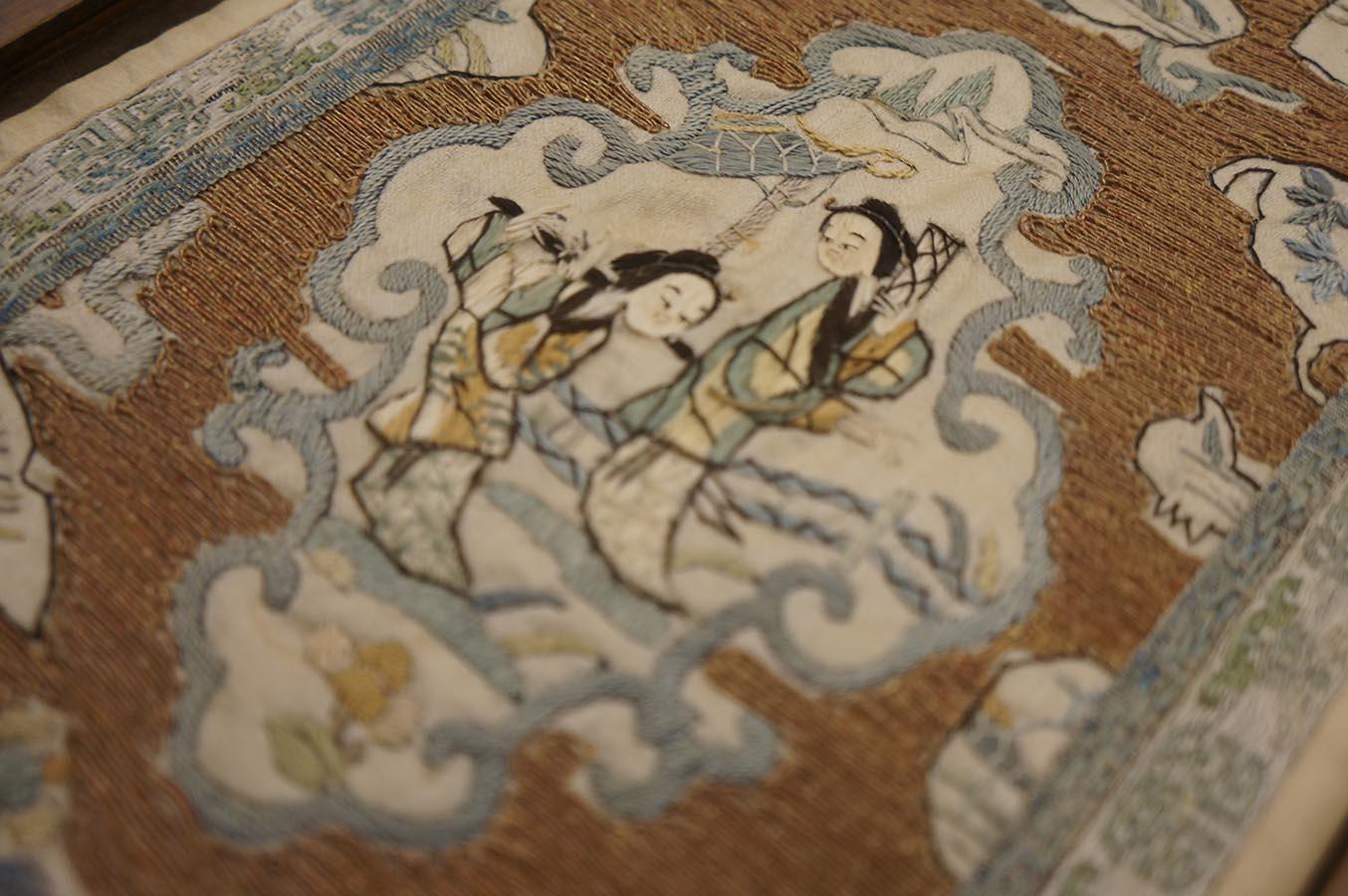 Mid 19th Century Pair of Chinese Silk & Metal Embroidery (7