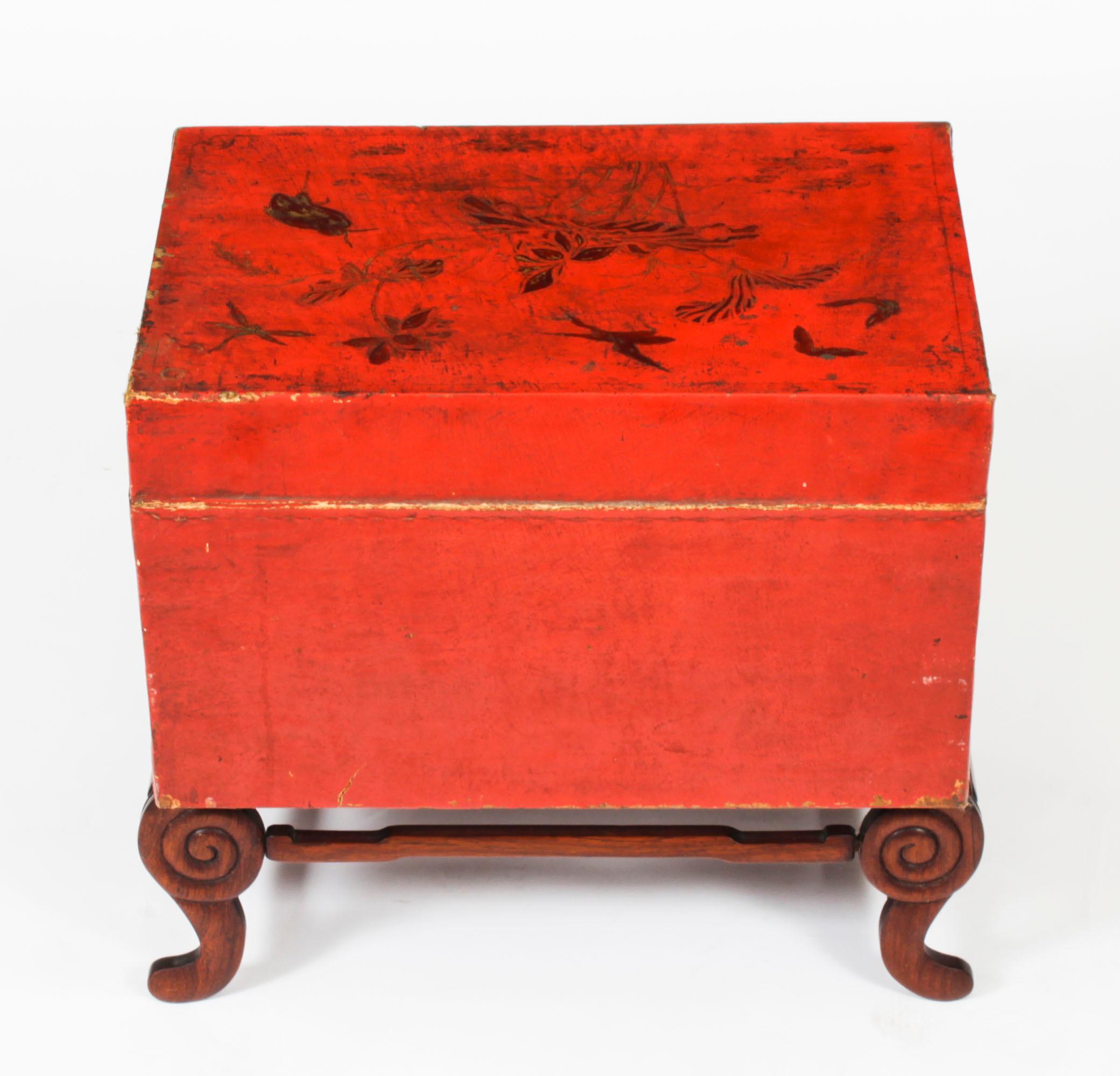 Antique Pair Chineses Red Lacquered Leather Chinoiserie Trunks 19th Century For Sale 11