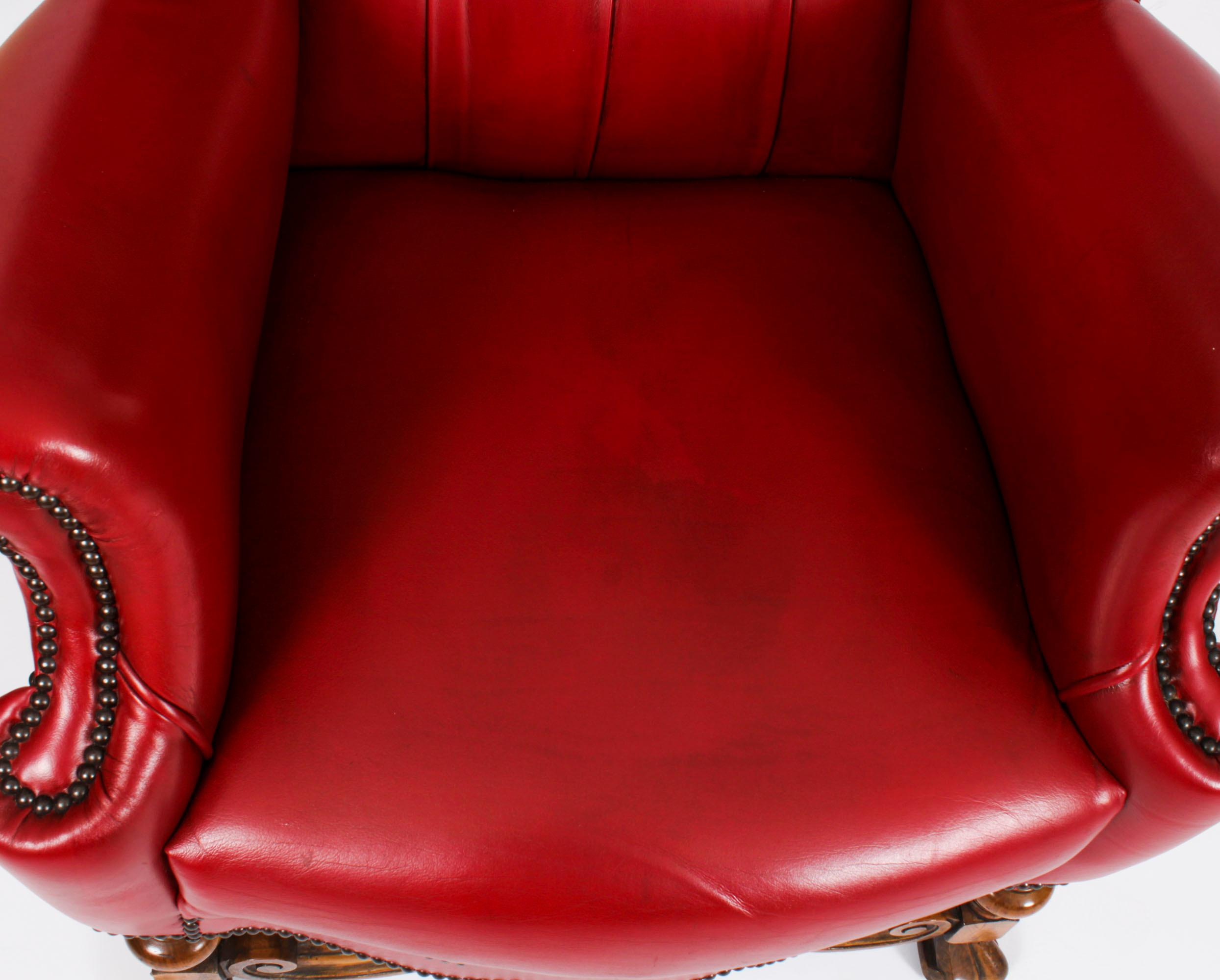 Antique Pair Crimson Leather Chippendale Wingback Throne Armchairs 20th Century For Sale 11
