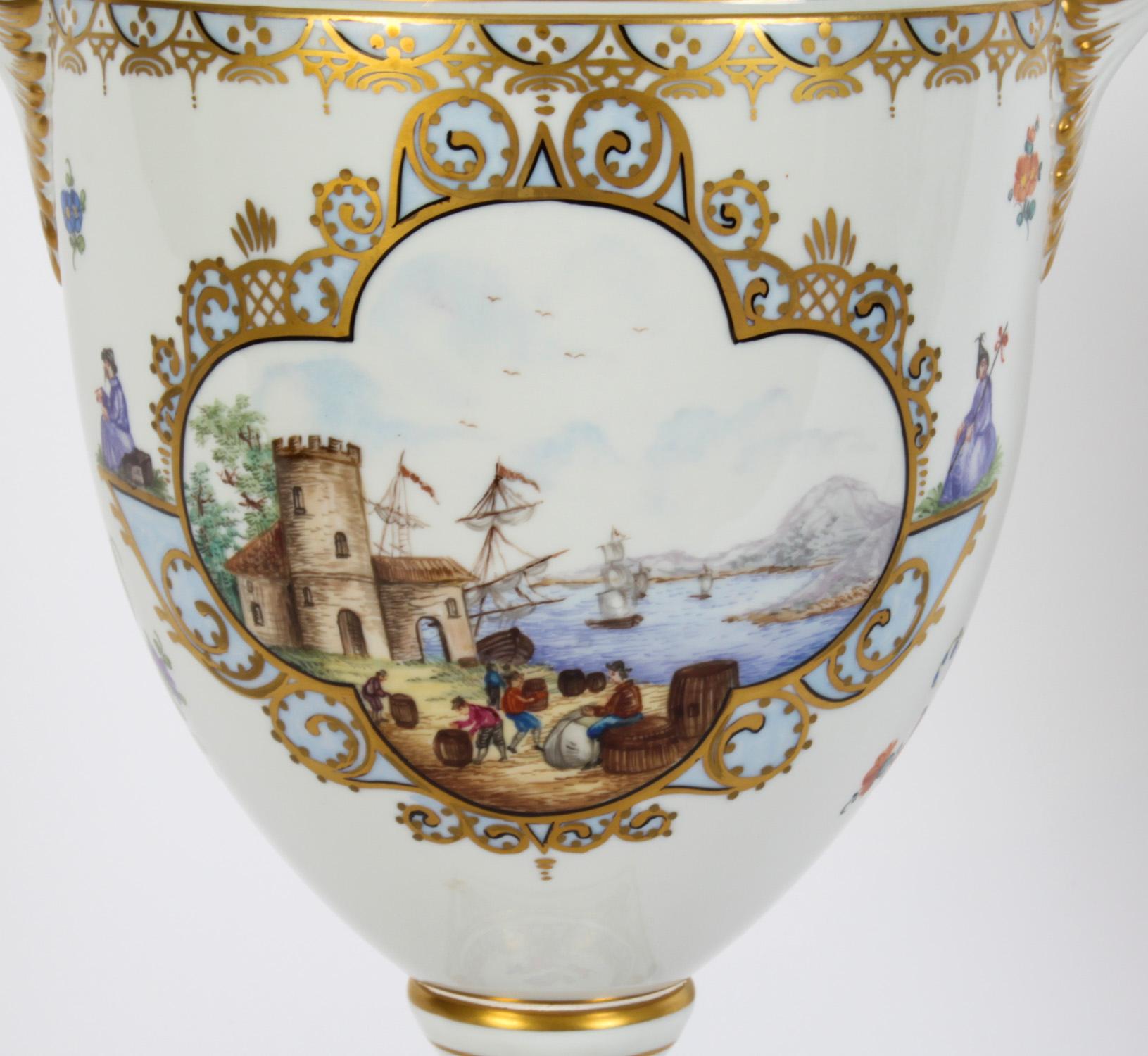 Ancienne paire de vases à couvercle Pourri en porcelaine de Dresde avec couvercle, 20ème siècle en vente 4