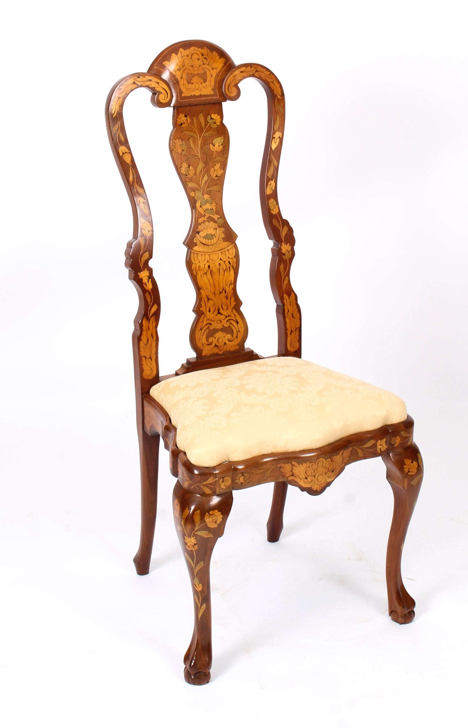 Antique Pair of Dutch Floral Marquetry Walnut Dining Chairs Late 18th Century In Good Condition In London, GB