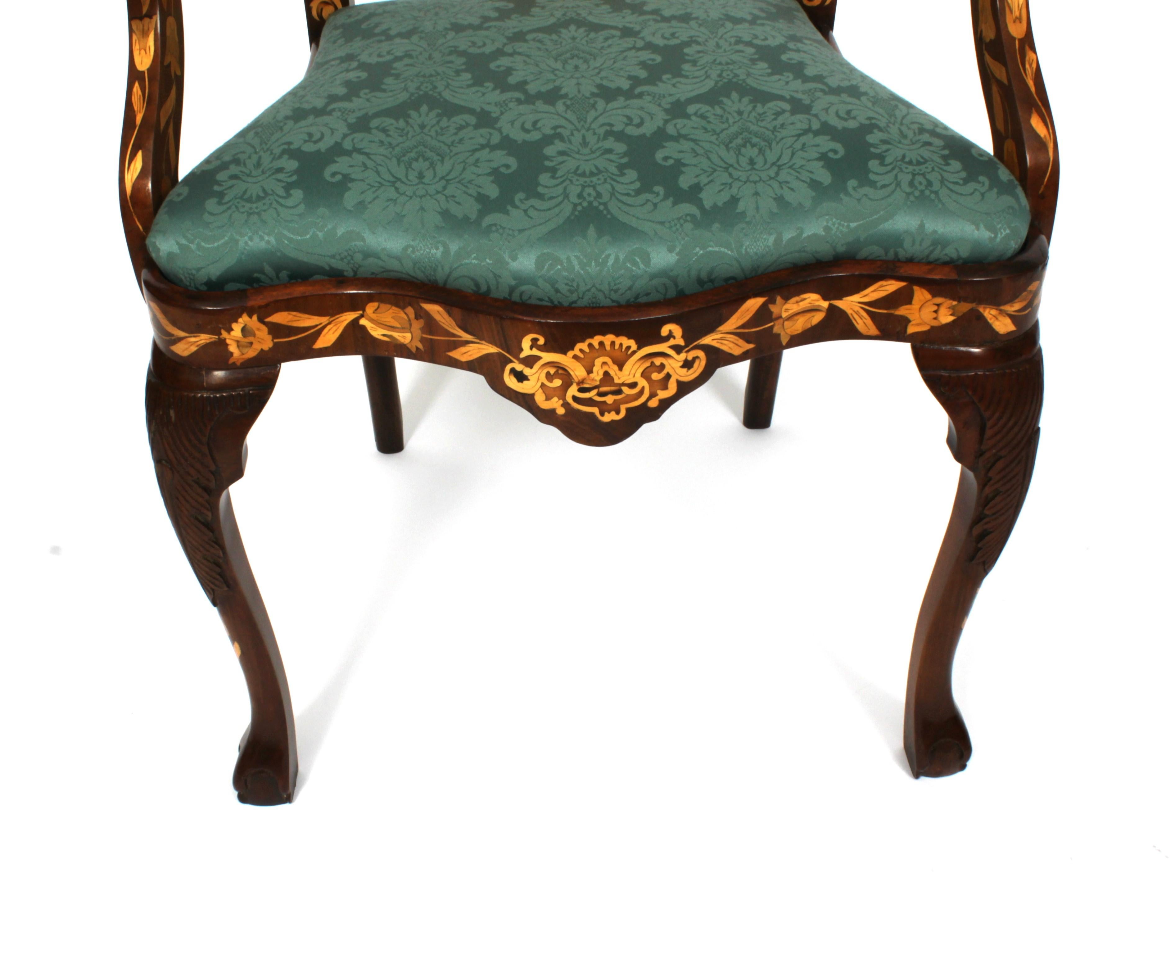 Noyer Ancienne paire de fauteuils à haut dossier en noyer marqueté hollandais Fin du 18ème siècle en vente