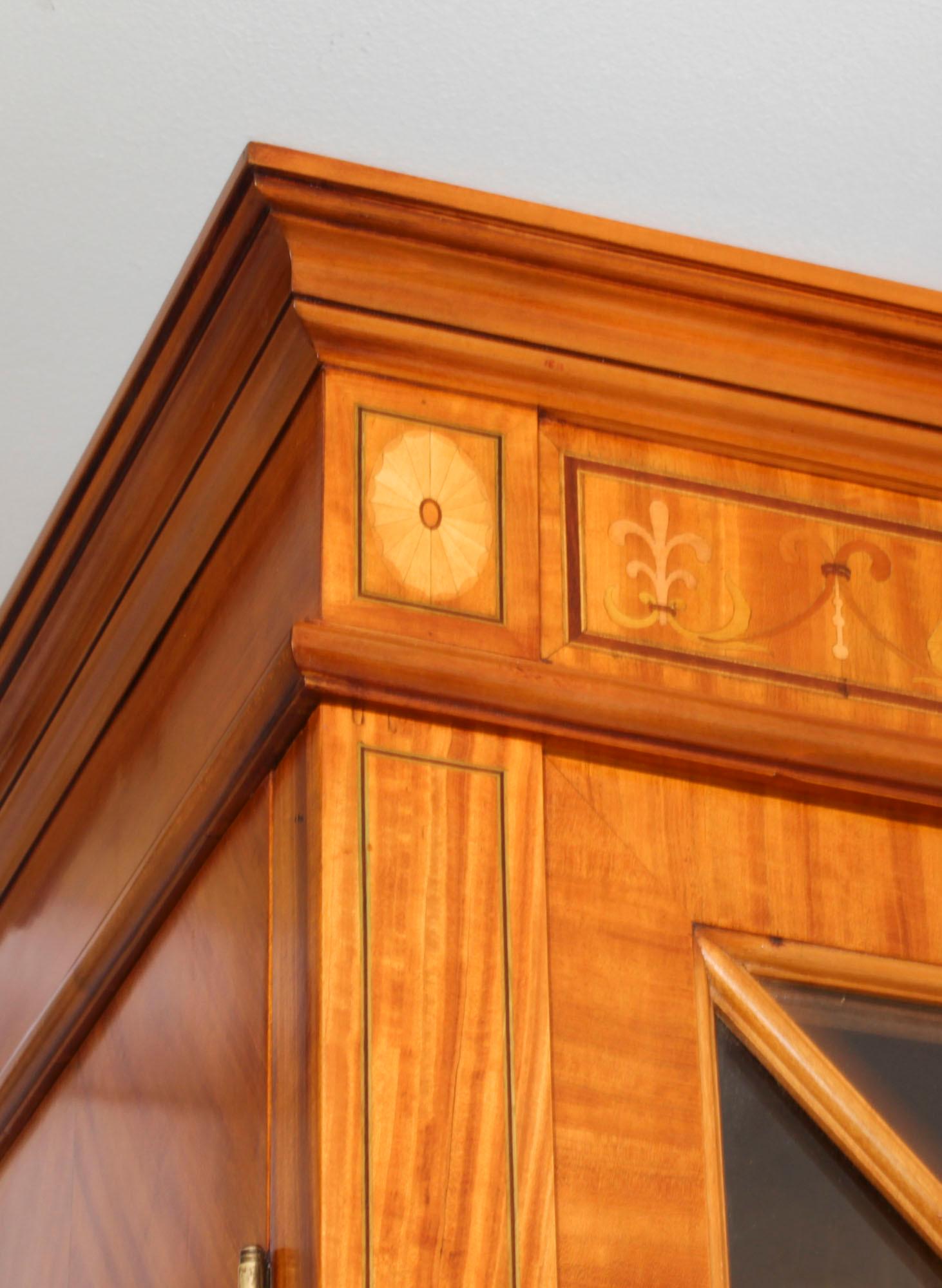 Antique Pair Edwardian Inlaid Satinwood Bookcases by Maple & Co Early 20th C For Sale 6