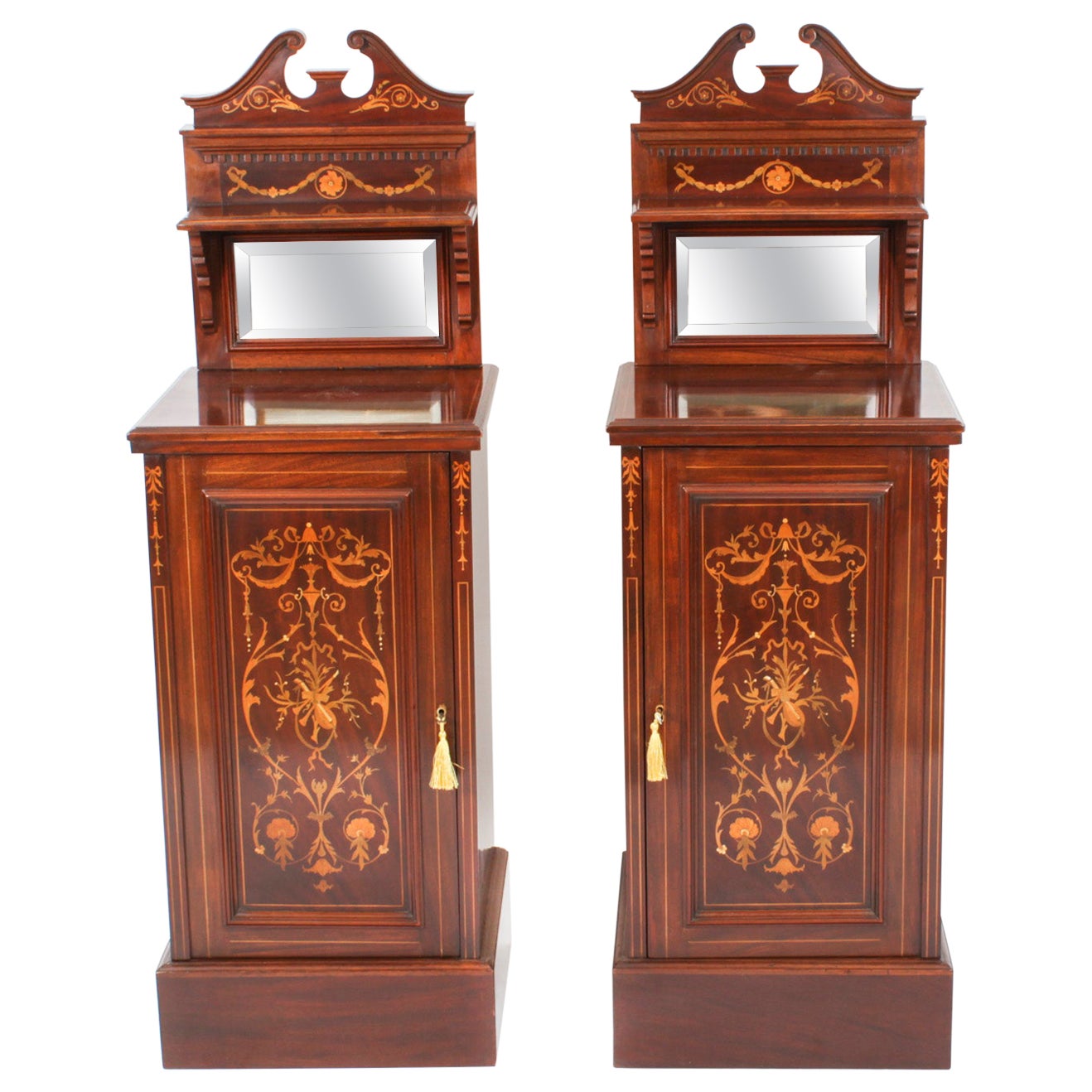 Ancienne paire de coffres de chevet édouardiens en acajou marqueté 19ème siècle en vente