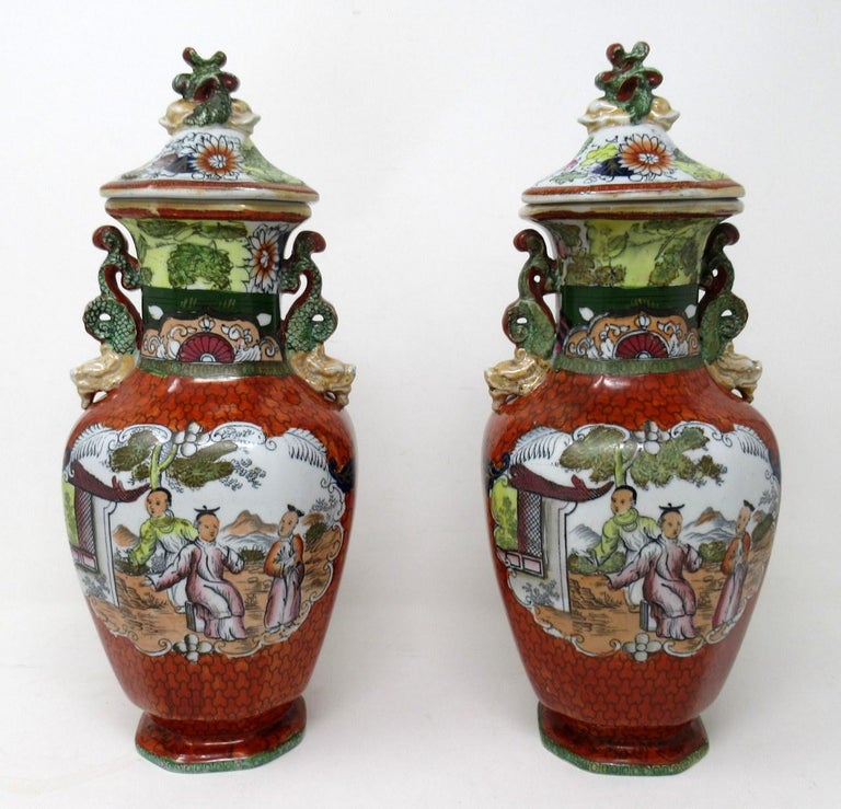 Antikes Paar englische Chinoiserie Masons Eisenstein China Vasen Urnen