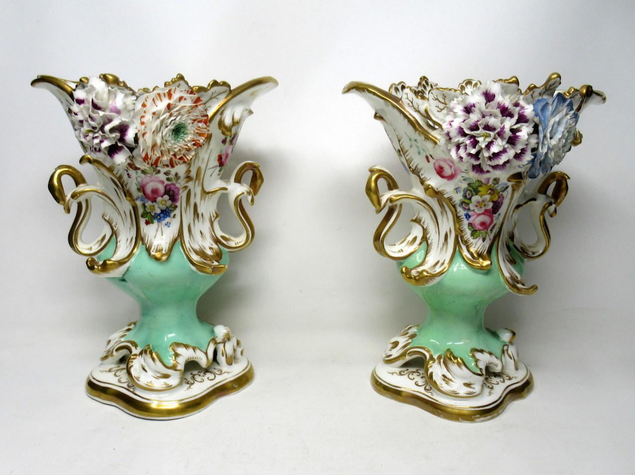 Hand-Painted Antique Pair of English Coalport Coalbrookdale Flower Encrusted Gilt Vases Urns