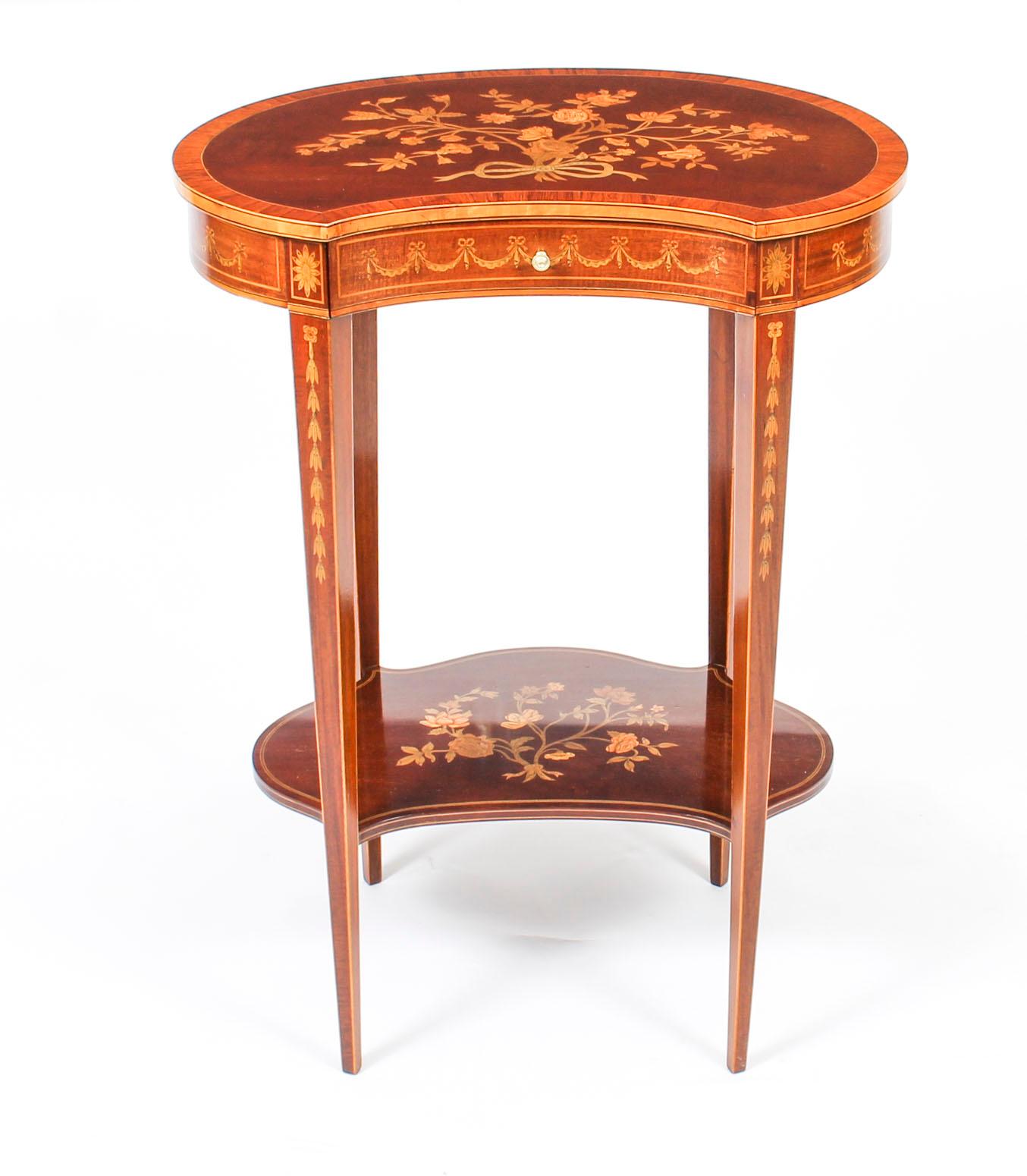 Late 19th Century Antique Pair of English Marquetry Kidney Shaped Occasionally Tables 19th Century