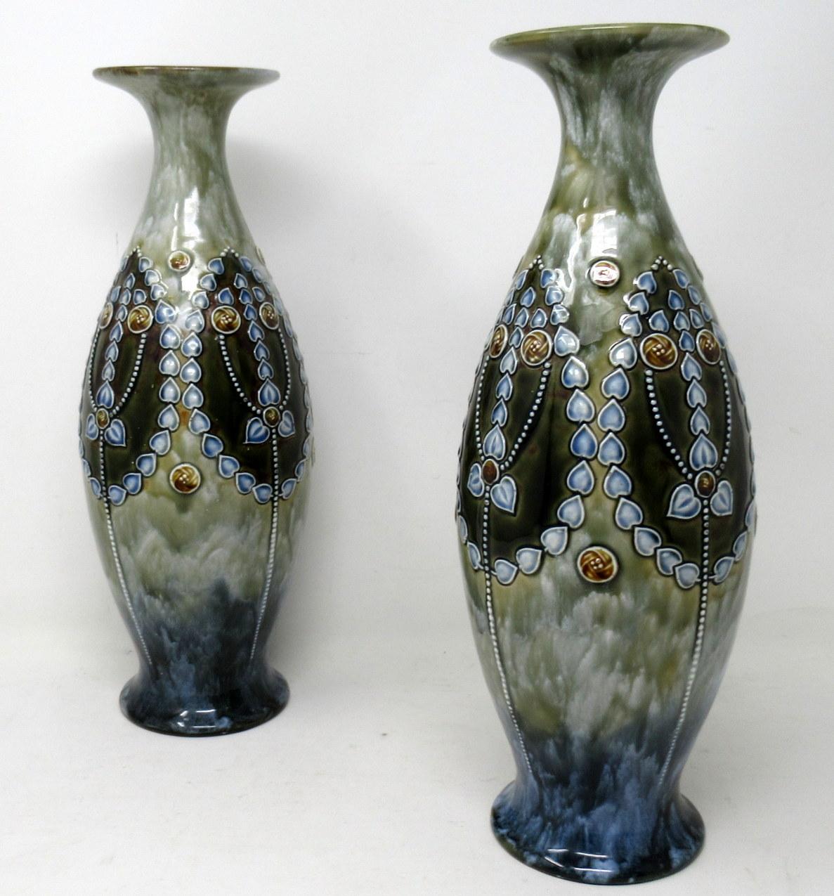 Antique Pair English Porcelain Royal Doulton Ceramic Art Nouveau Vases Urns In Good Condition For Sale In Dublin, Ireland