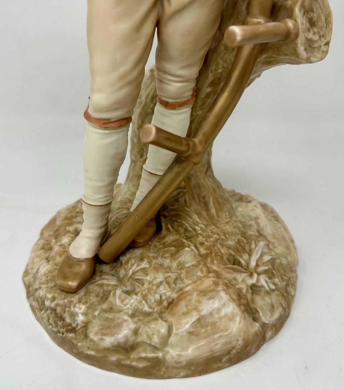 Paire de figurines anglaises anciennes en porcelaine Royal Worcester de James Hadley du 19ème siècle en vente 2