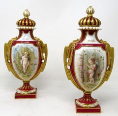 Paire de vases anciens en porcelaine de Crown Derby anglaise par Antonin Boullemier 19C