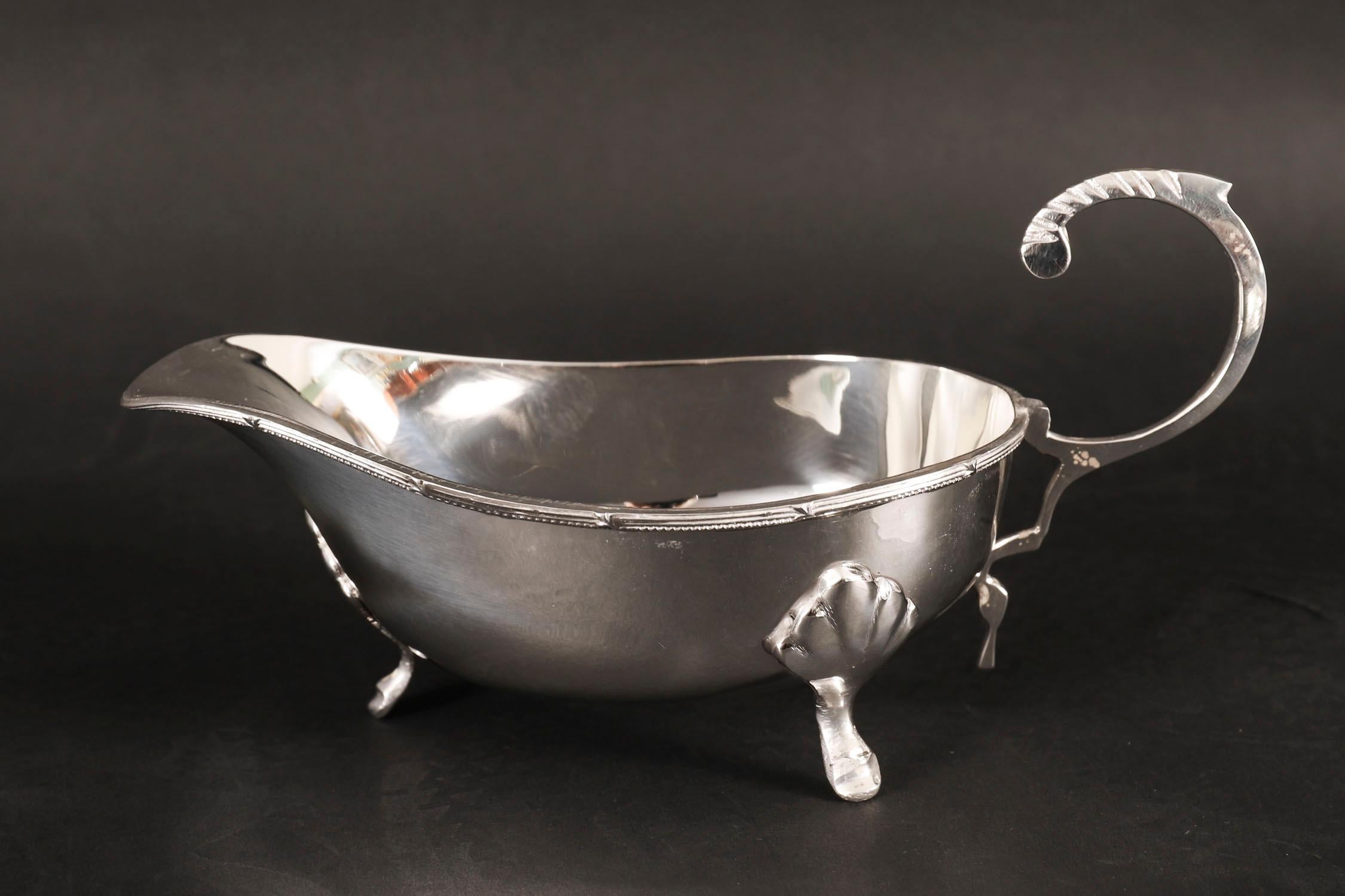 Ancienne paire de saucières anglaises en métal argenté sur pied 20ème siècle en vente 6