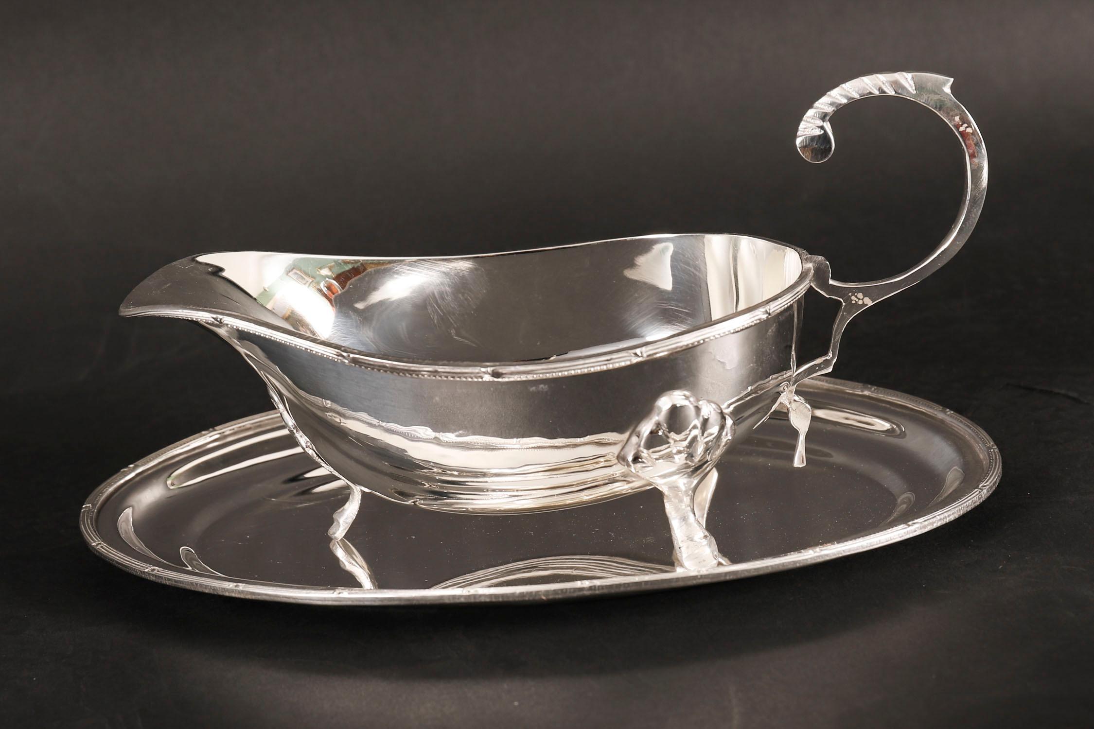 Ancienne paire de saucières anglaises en métal argenté sur pied 20ème siècle en vente 7