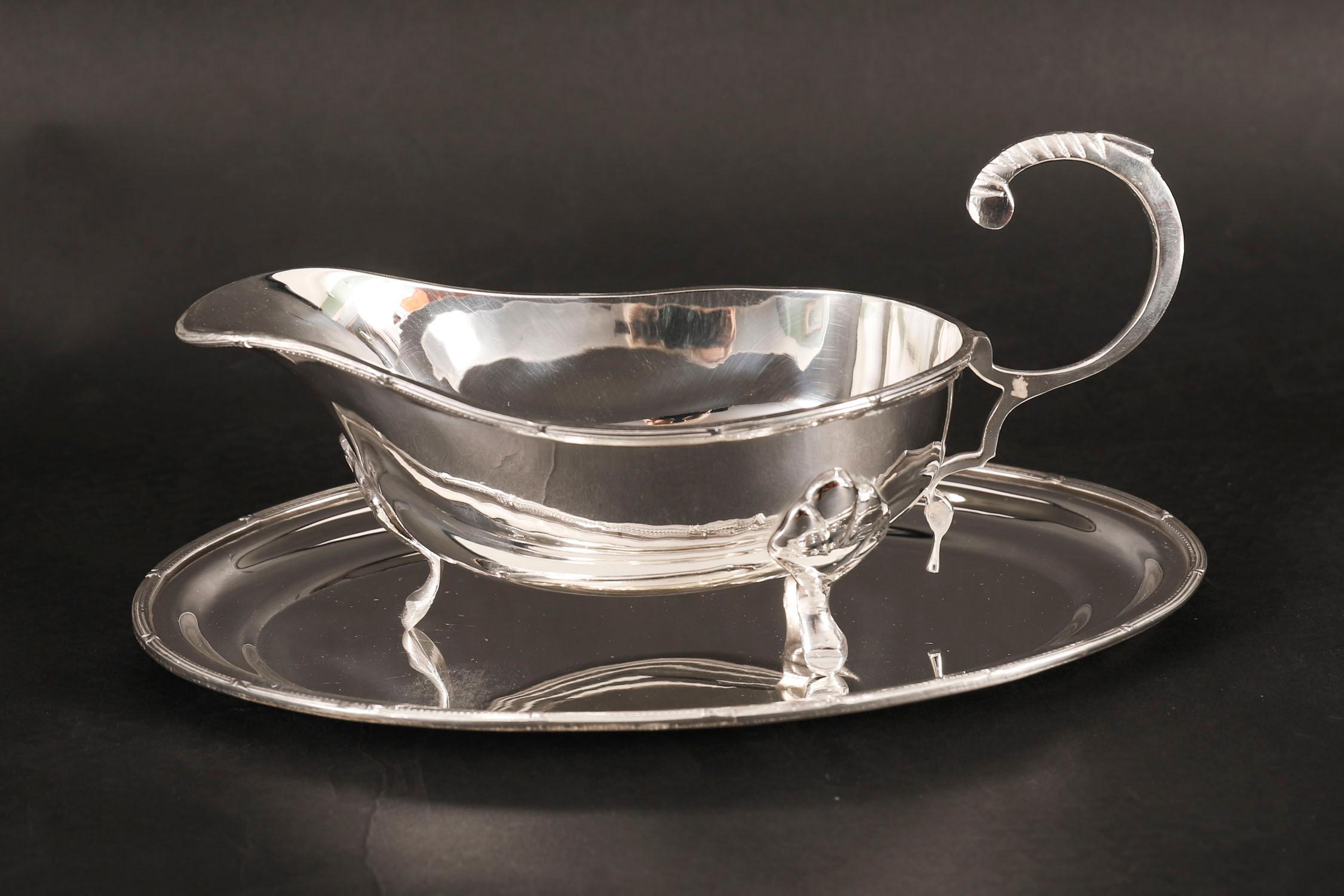 Anglais Ancienne paire de saucières anglaises en métal argenté sur pied 20ème siècle en vente