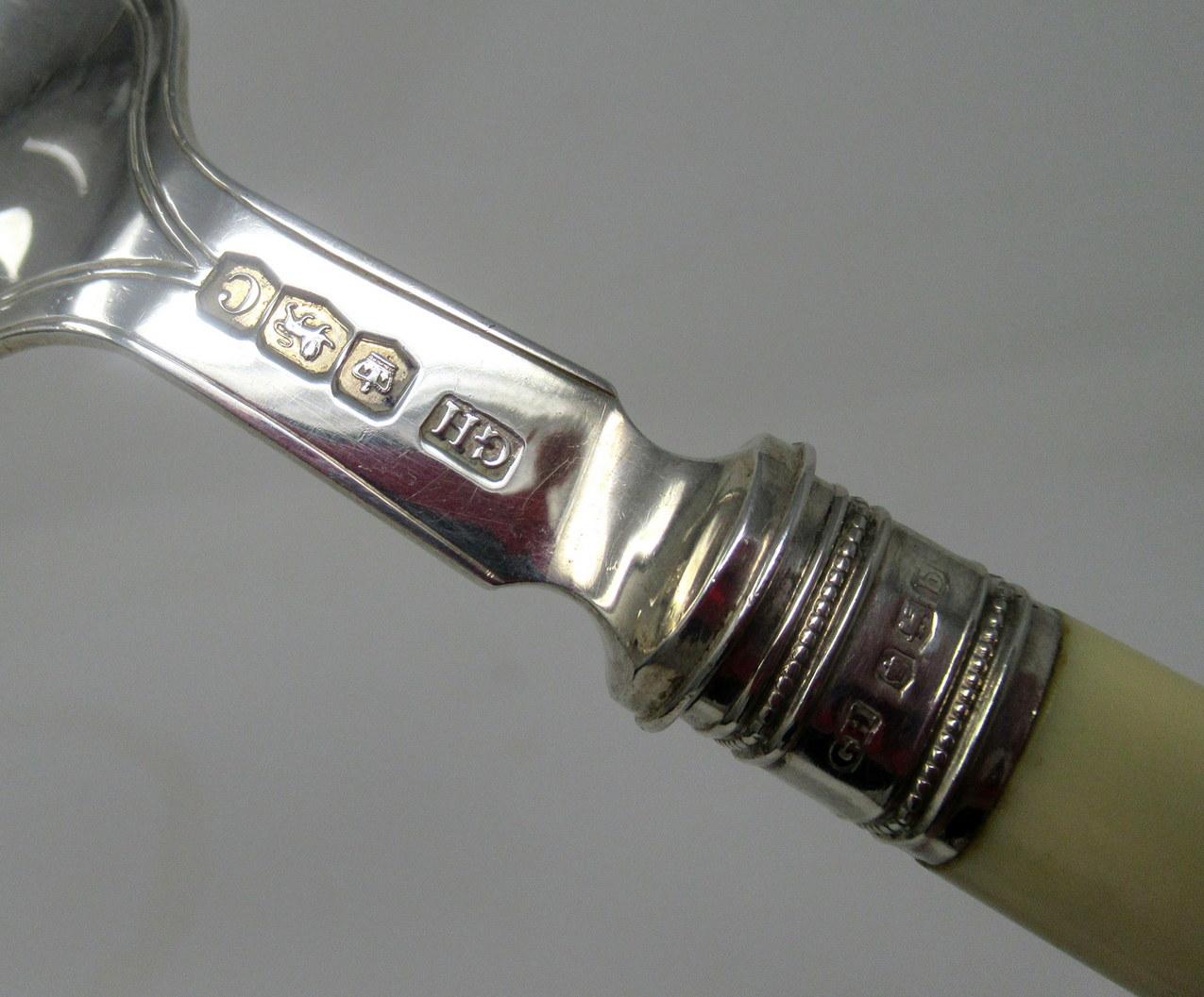 Par Antiguo Inglés Victoriano de Plata de Ley Servidores de Pescado Tenedores Bandeja para Migas en venta 4