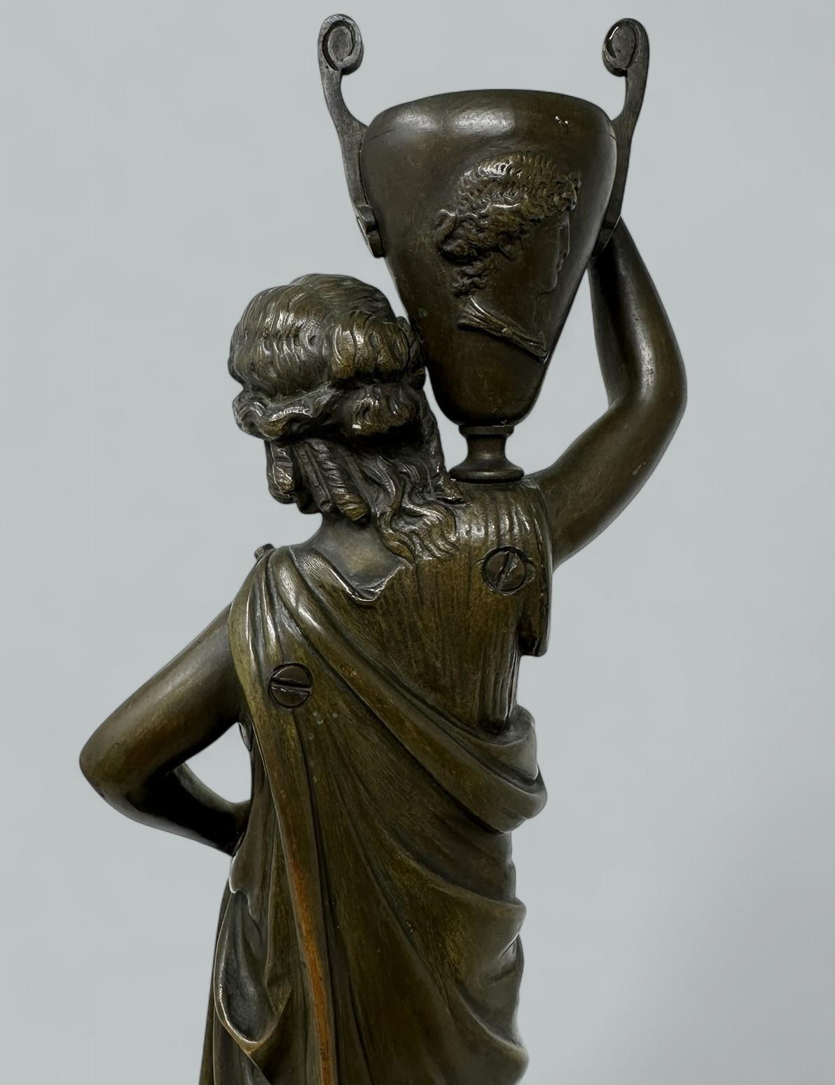 Antique French Figurel Bronzo Ormolu Marmo Classico Figura Femminile Fanciulla in vendita 1