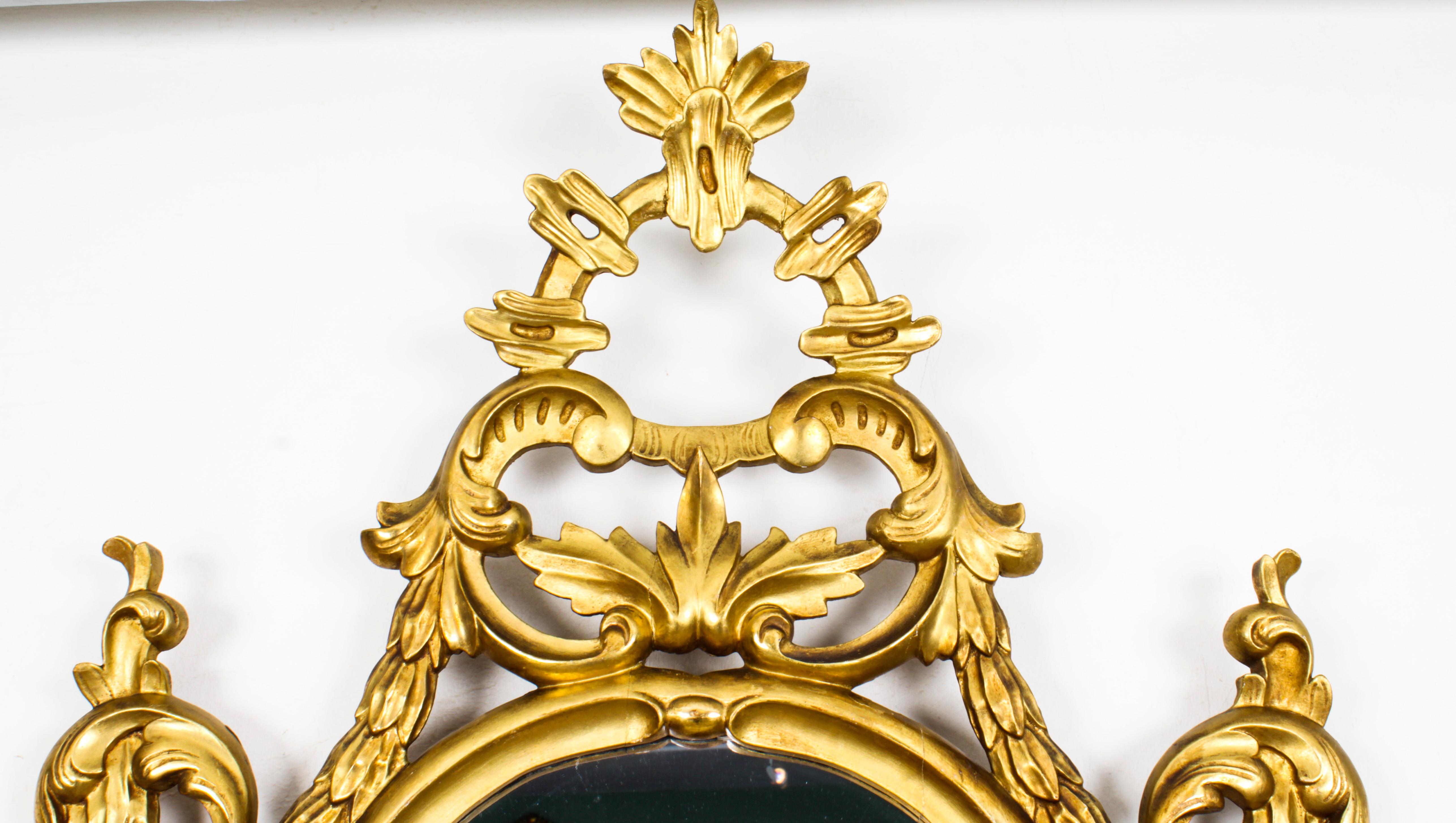 Ancienne paire de miroirs florentins rococo en bois doré du 19ème siècle en vente 1