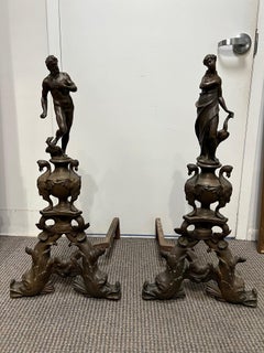 Ancienne paire de chenets en bronze figuratif français du 19ème siècle, chenets et chenets