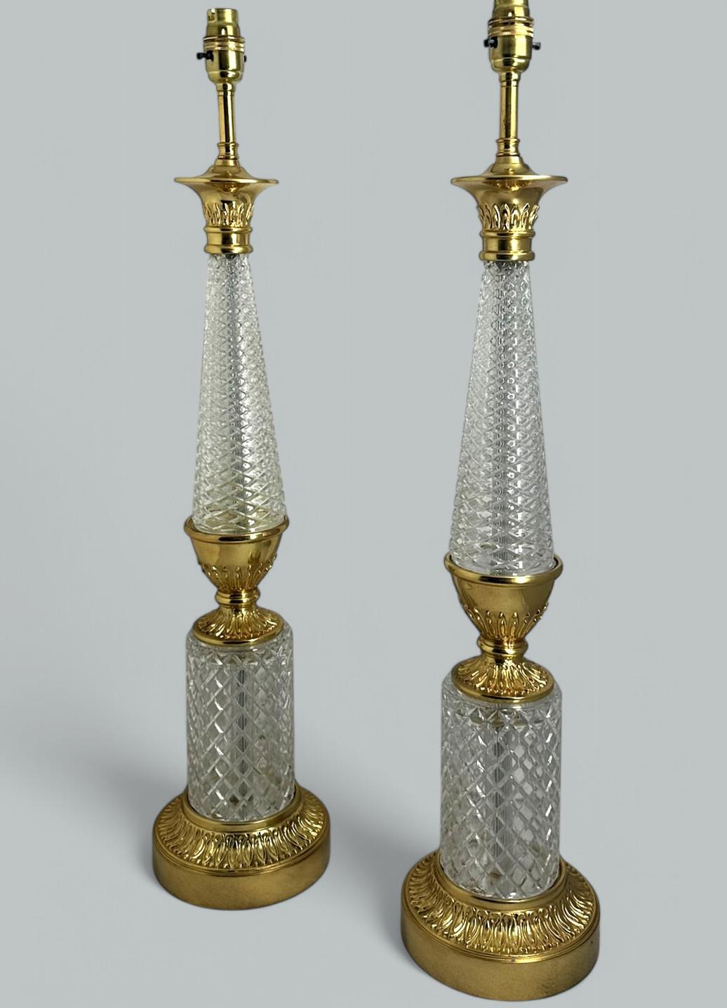 Tardo vittoriano Antique French Pair Doré Bronze Neoclassical Ormolu Gilt Baccarat Crystal Lamps
