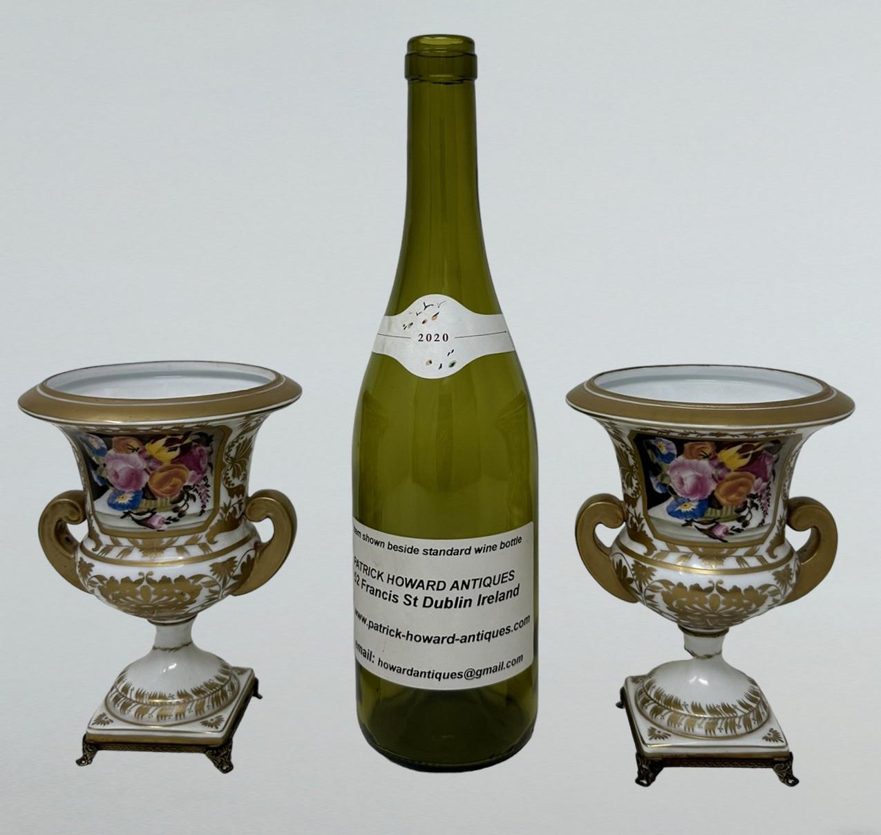 Ancienne paire de vases-urnes en porcelaine Campana édouardienne française, natures mortes et fleurs en vente 3