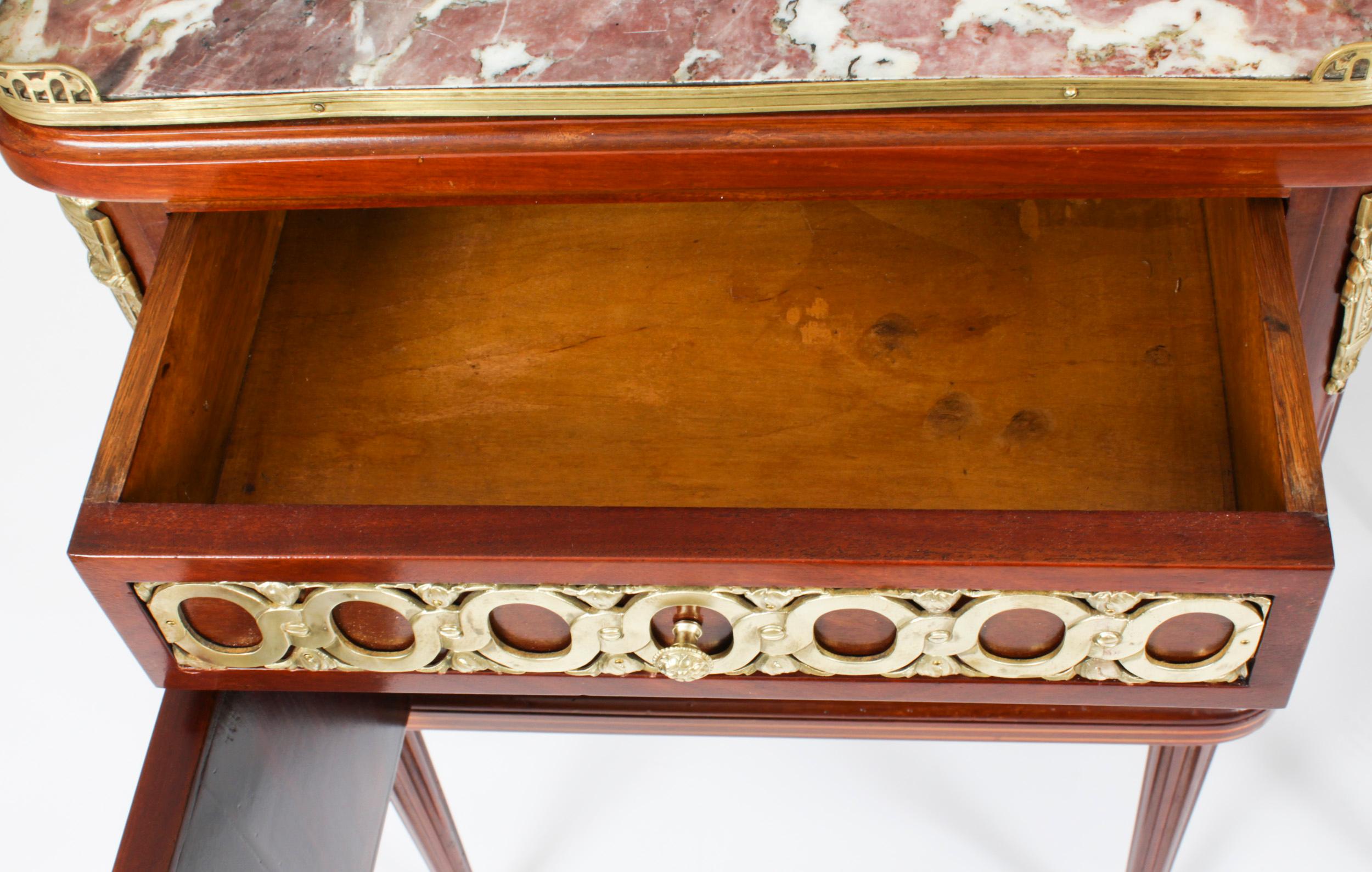 Ancienne paire d'armoires de chevet de style Empire français 19ème siècle en vente 8