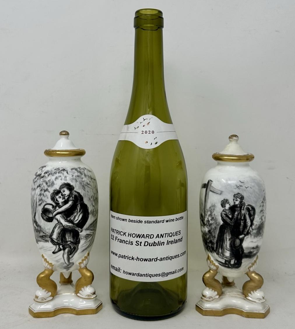 Antique Pair French Gilt Porcelain Vases or Urns En Grisaille Lover Scenes 19ct  For Sale 2
