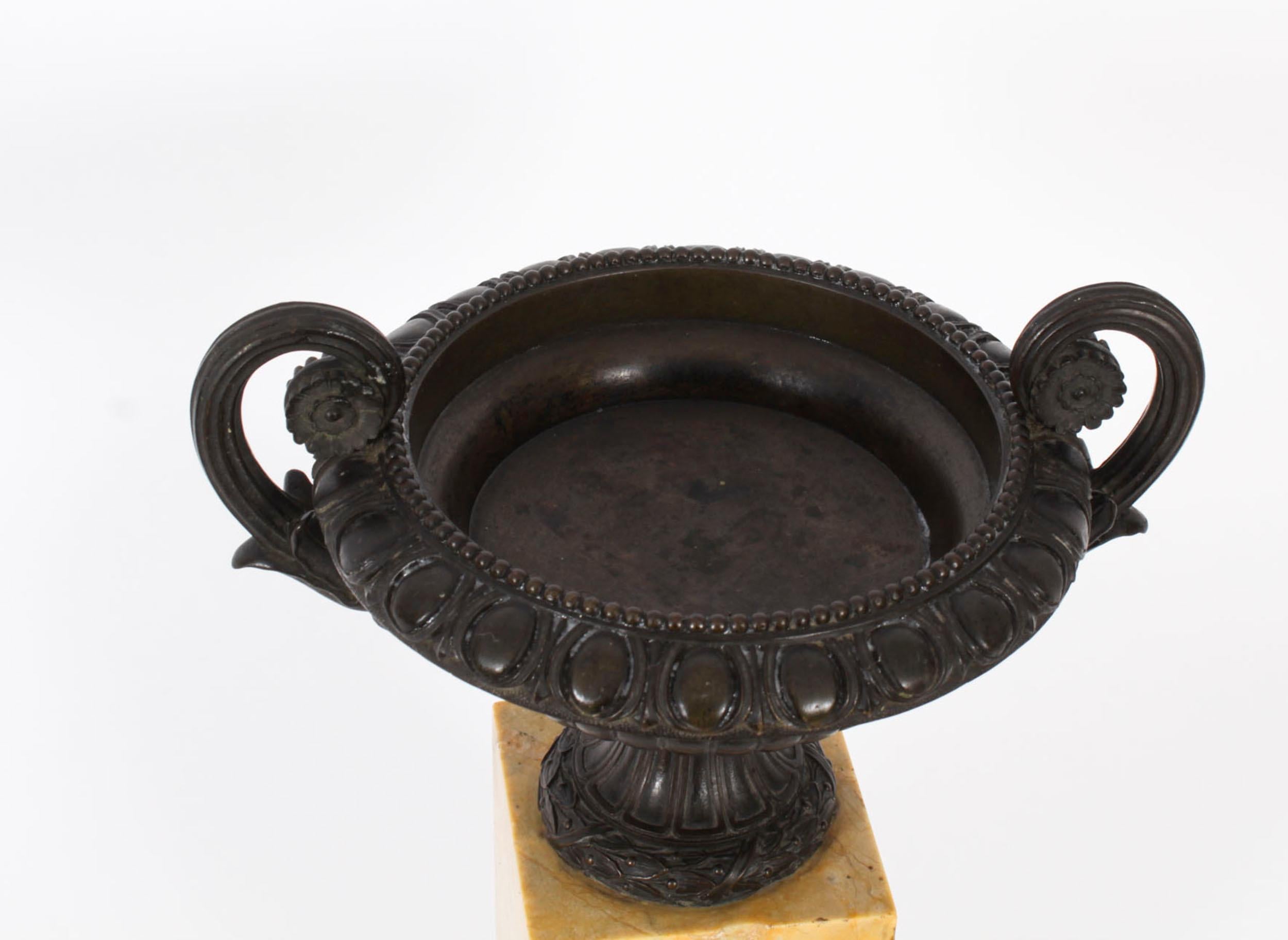 Antique French Grand Tour Tazze in bronzo e marmo di Siena del XIX secolo in vendita 5