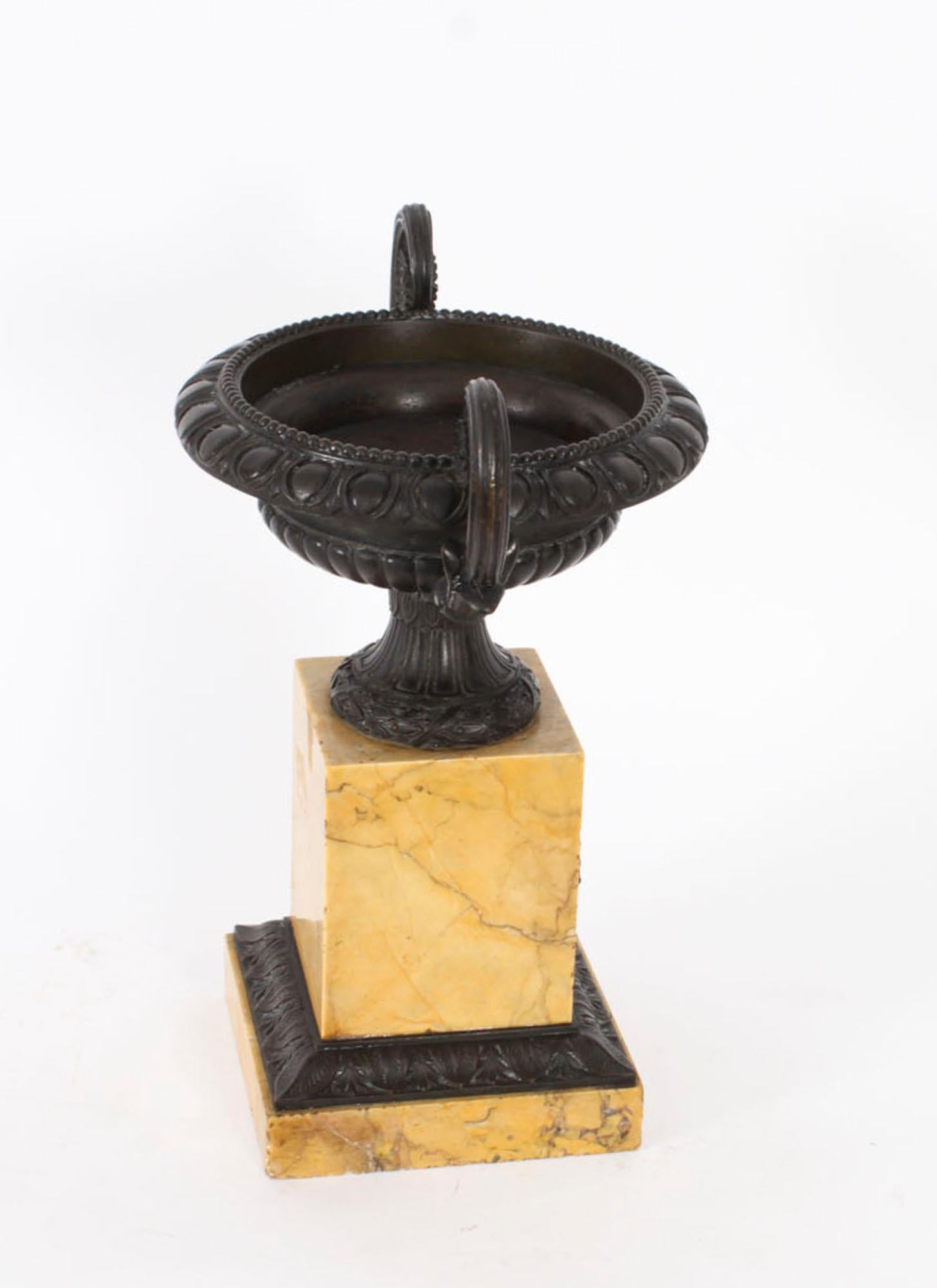 Antique French Grand Tour Tazze in bronzo e marmo di Siena del XIX secolo in vendita 7