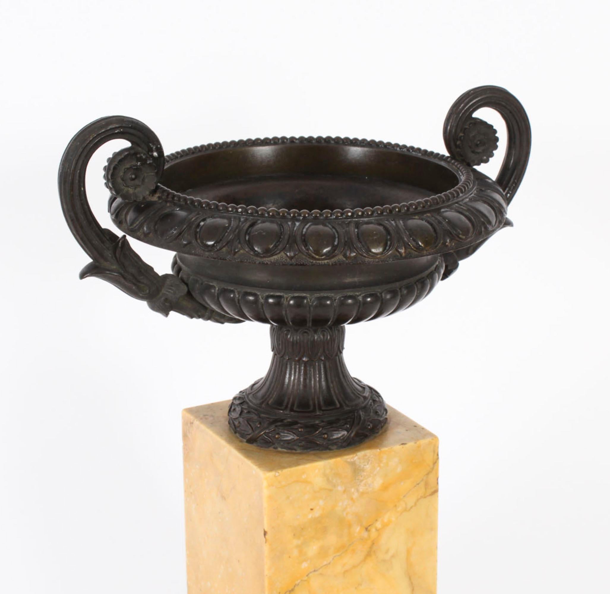 Antique French Grand Tour Tazze in bronzo e marmo di Siena del XIX secolo in vendita 3