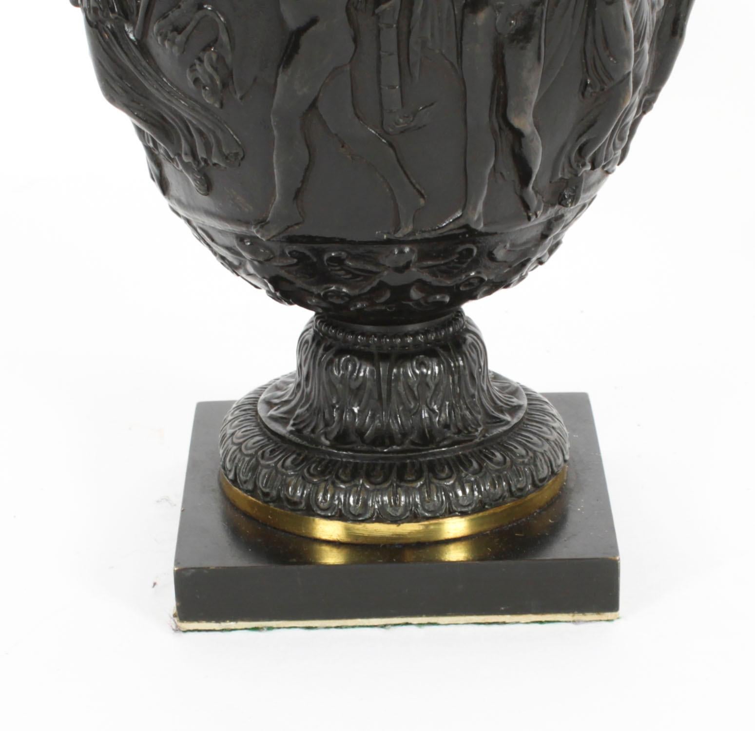 Antikes Paar französische Grand Tour Neoklassizistische Bronzeurnen, 19. Jahrhundert, Paar im Angebot 1