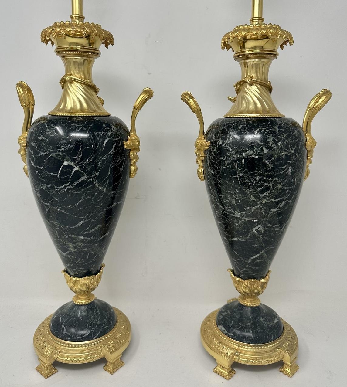Antique Pair French Green Verde Marble Ormolu Dore Bronze Electric Table Lamps In Good Condition In Dublin, Ireland