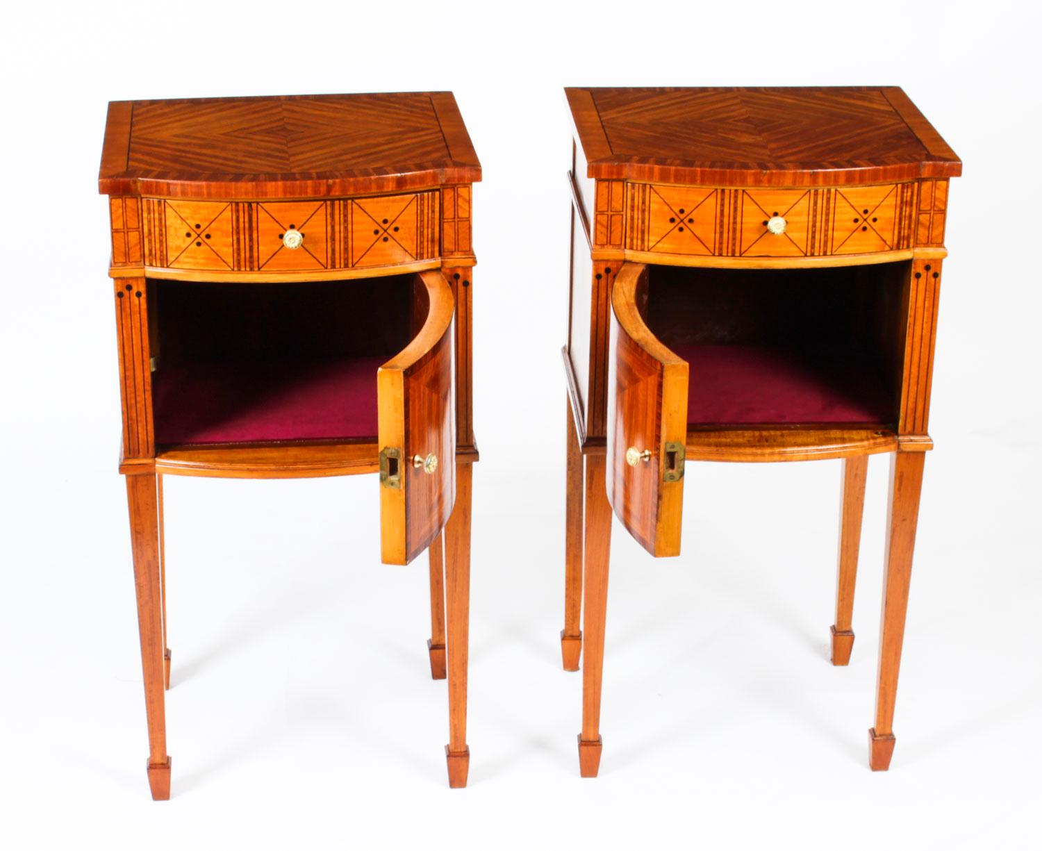 Antique Pair of French Maple & Co Satinwood Bedside Cabinets, 19th Century 10