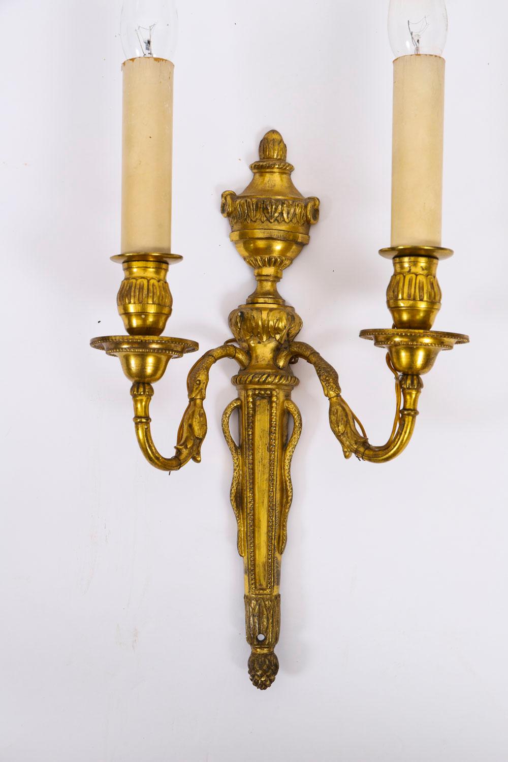 Antique Paire d'appliques en bronze doré néo-classique française Appliques 19ème siècle en vente 5
