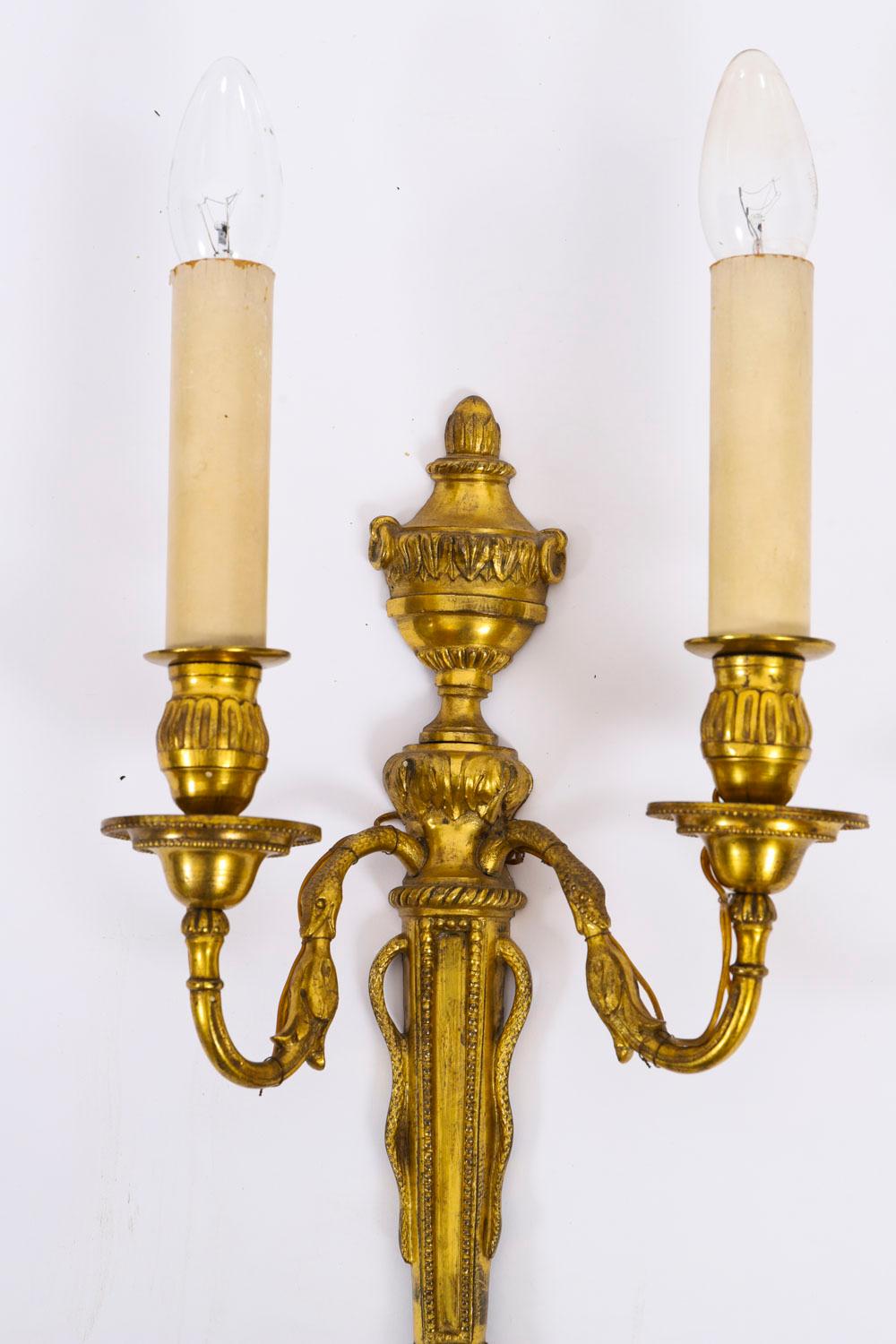 Antique Paire d'appliques en bronze doré néo-classique française Appliques 19ème siècle en vente 7