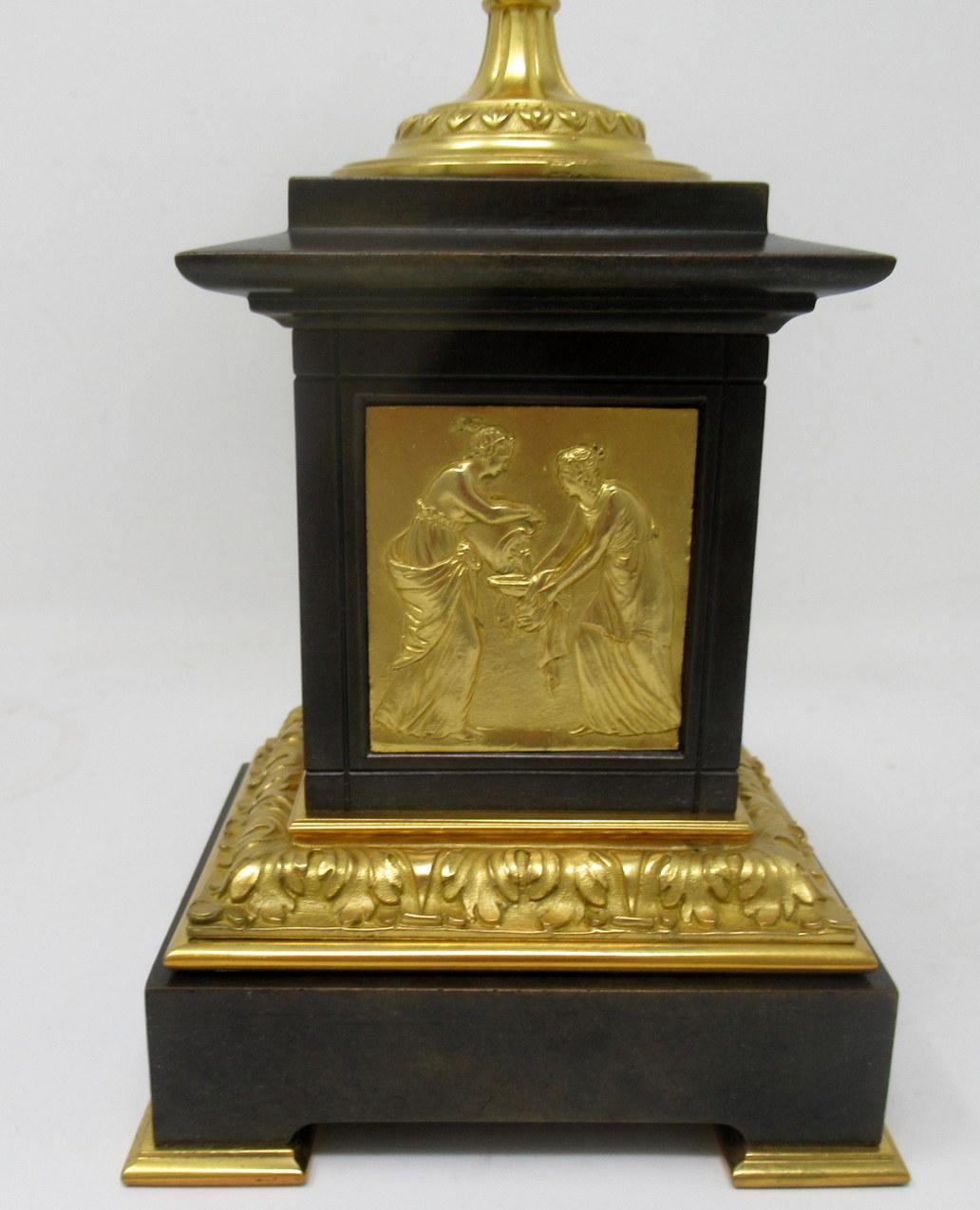 Antikes Paar französische Ormolu- und Dore-Bronze-Grand Tour-Electric-Tisch-Urnenlampen, Paar im Angebot 1
