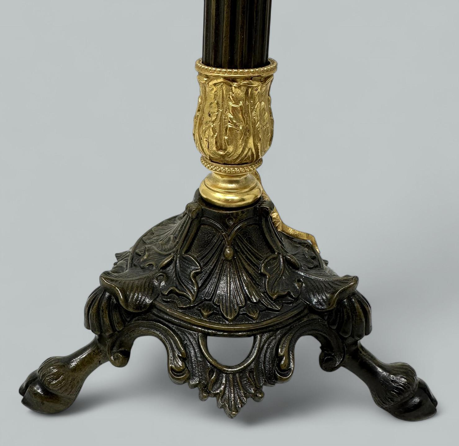 Paire Antique French Ormolu Gilt Bronze Dore Empire Candlesks with Lizards 19C en vente 1